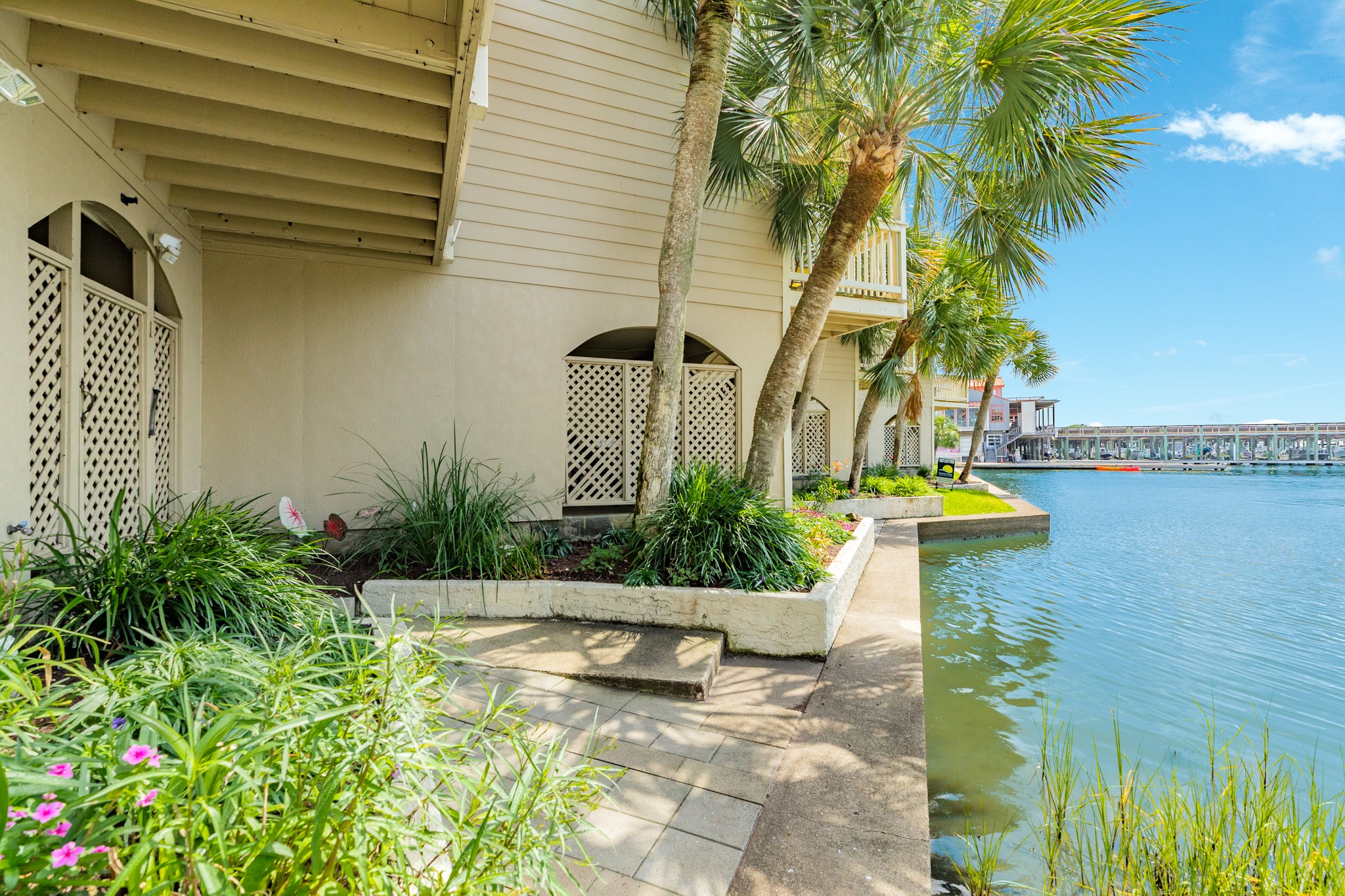 8 Dana Drive Property Photo 4