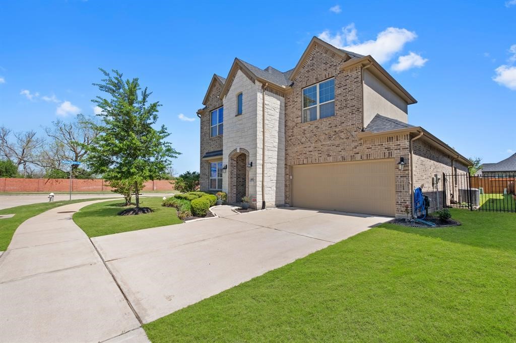 4911 Thunder Creek Lane Property Photo 16