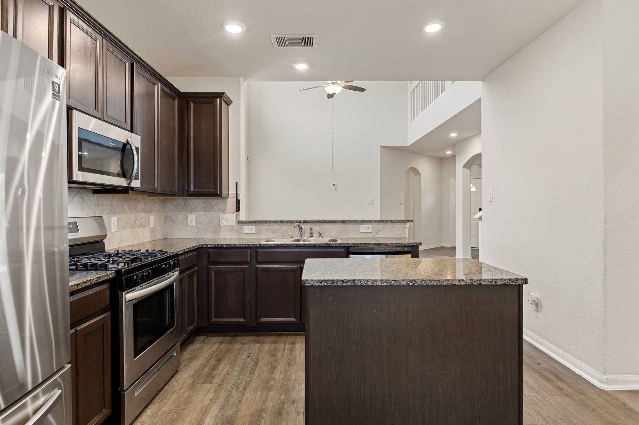 15837 Roberto Clemente Court Property Photo 16