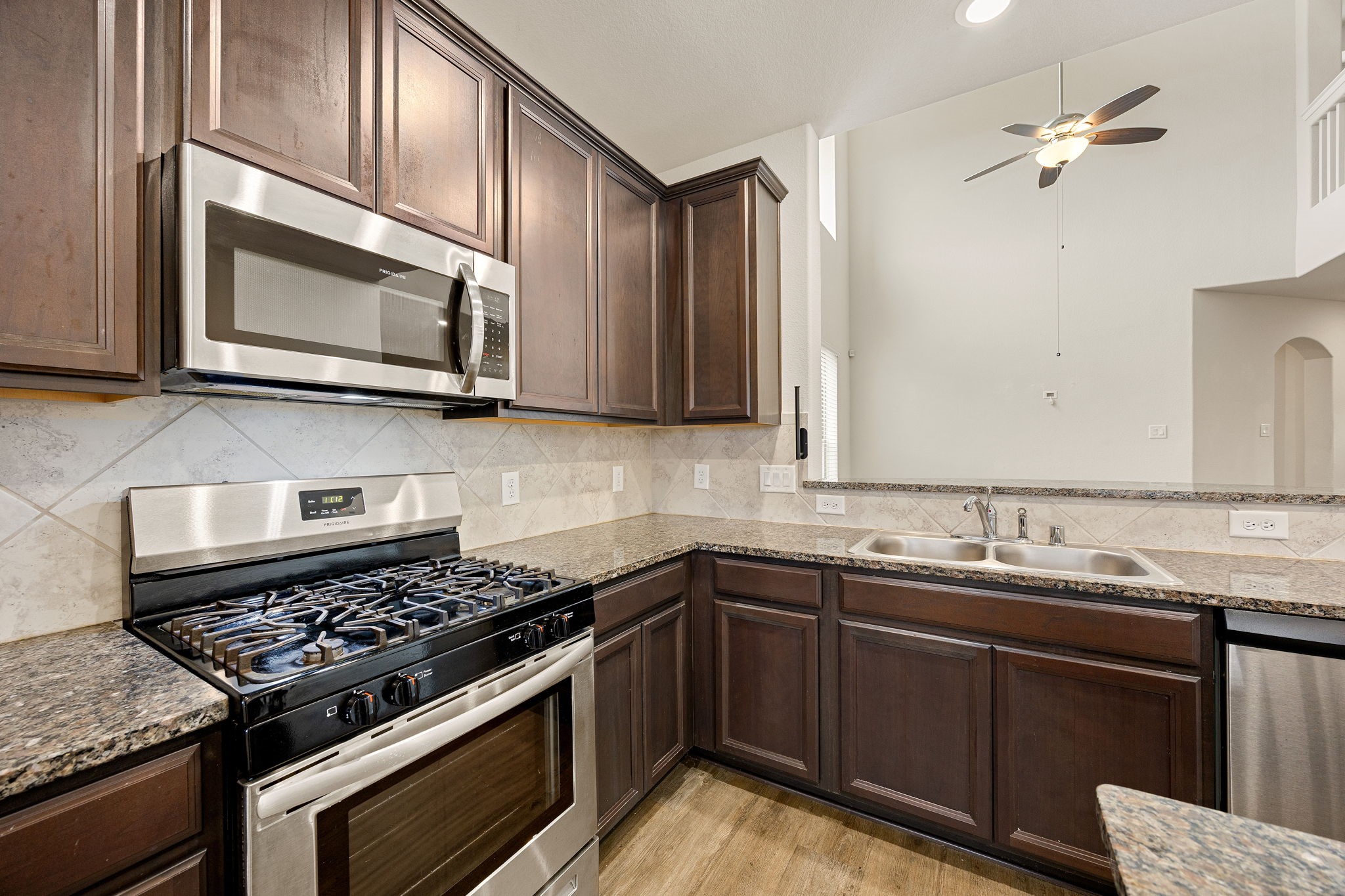 15837 Roberto Clemente Court Property Photo 17