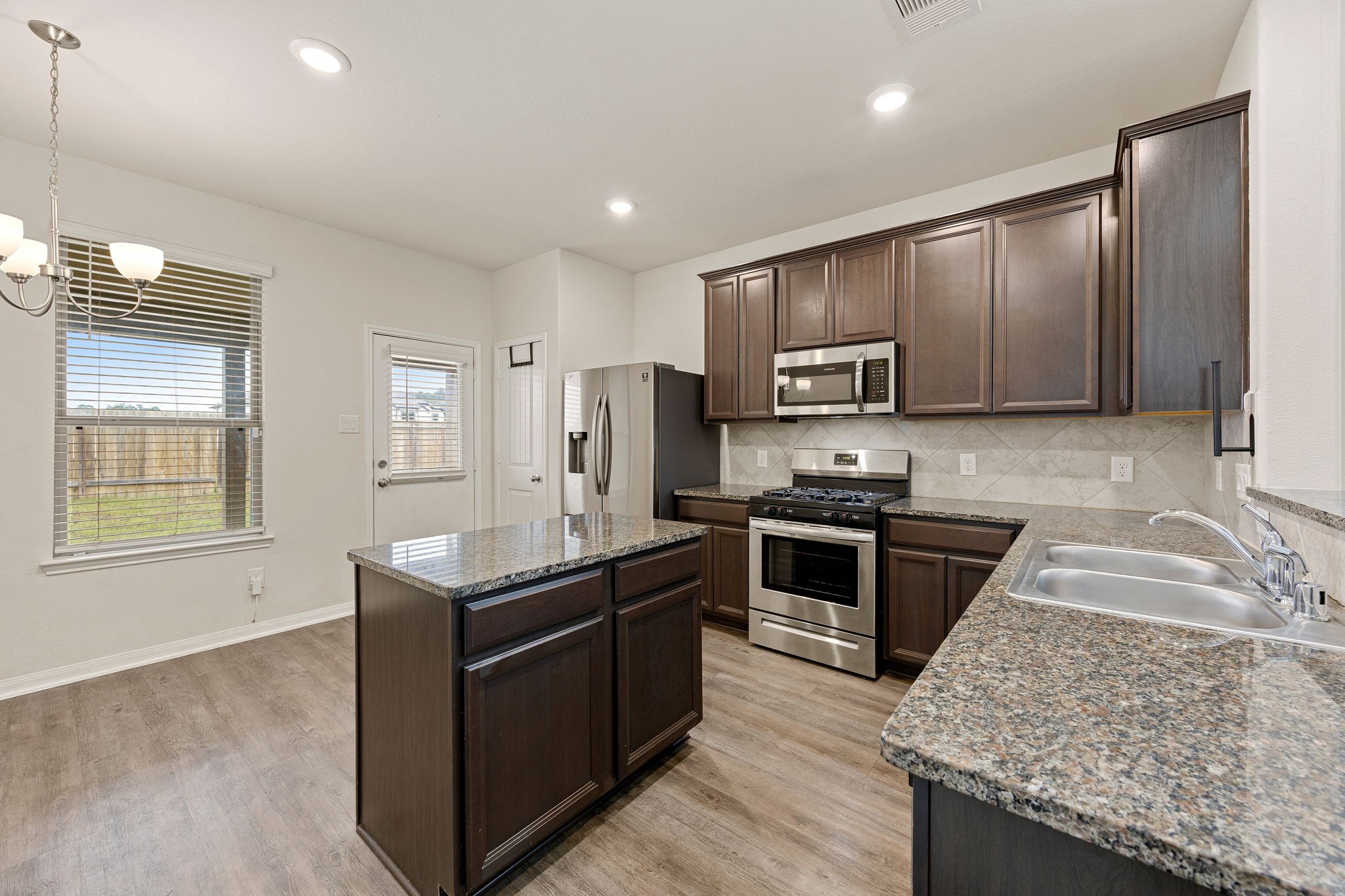 15837 Roberto Clemente Court Property Photo 18