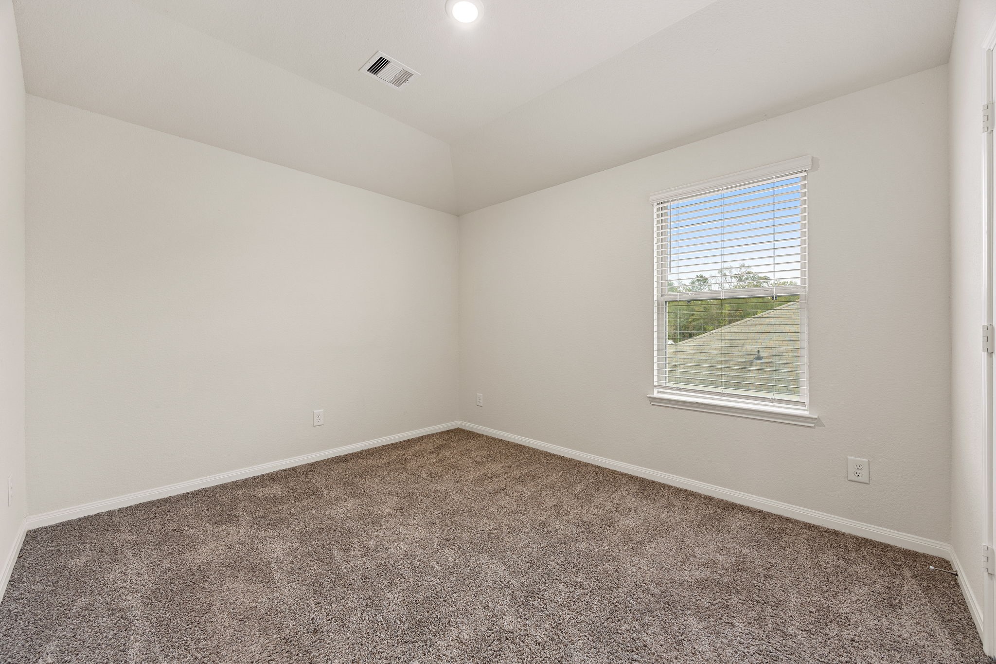15837 Roberto Clemente Court Property Photo 42