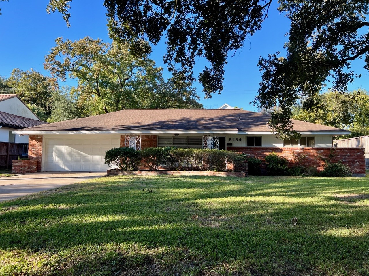 5134 Indigo Street Property Photo 1