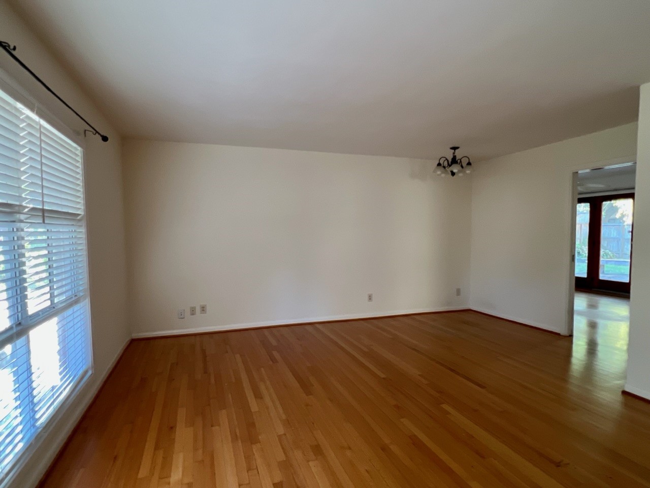 5134 Indigo Street Property Photo 7