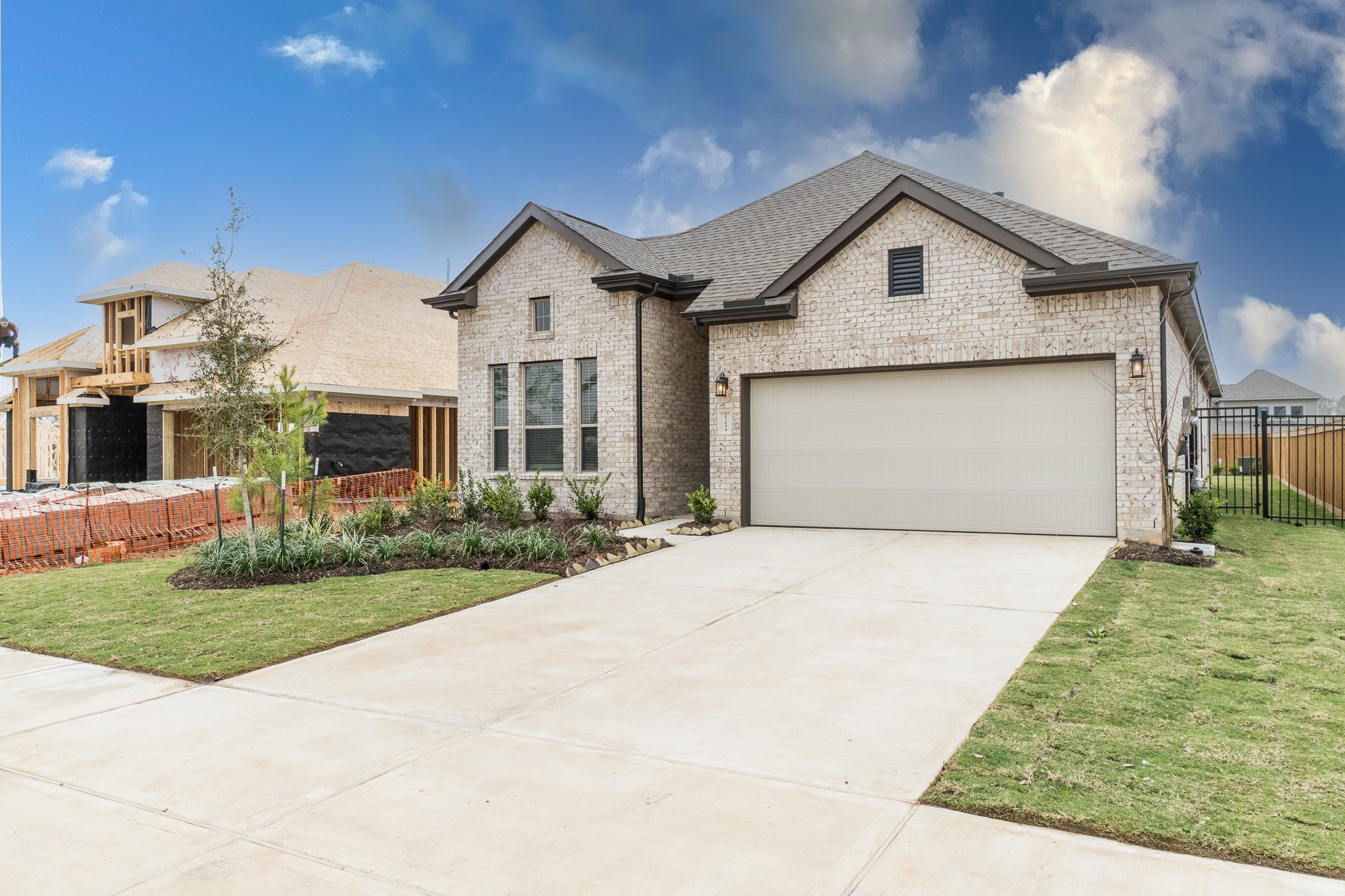 27054 Golden Knoll Drive Property Photo 1