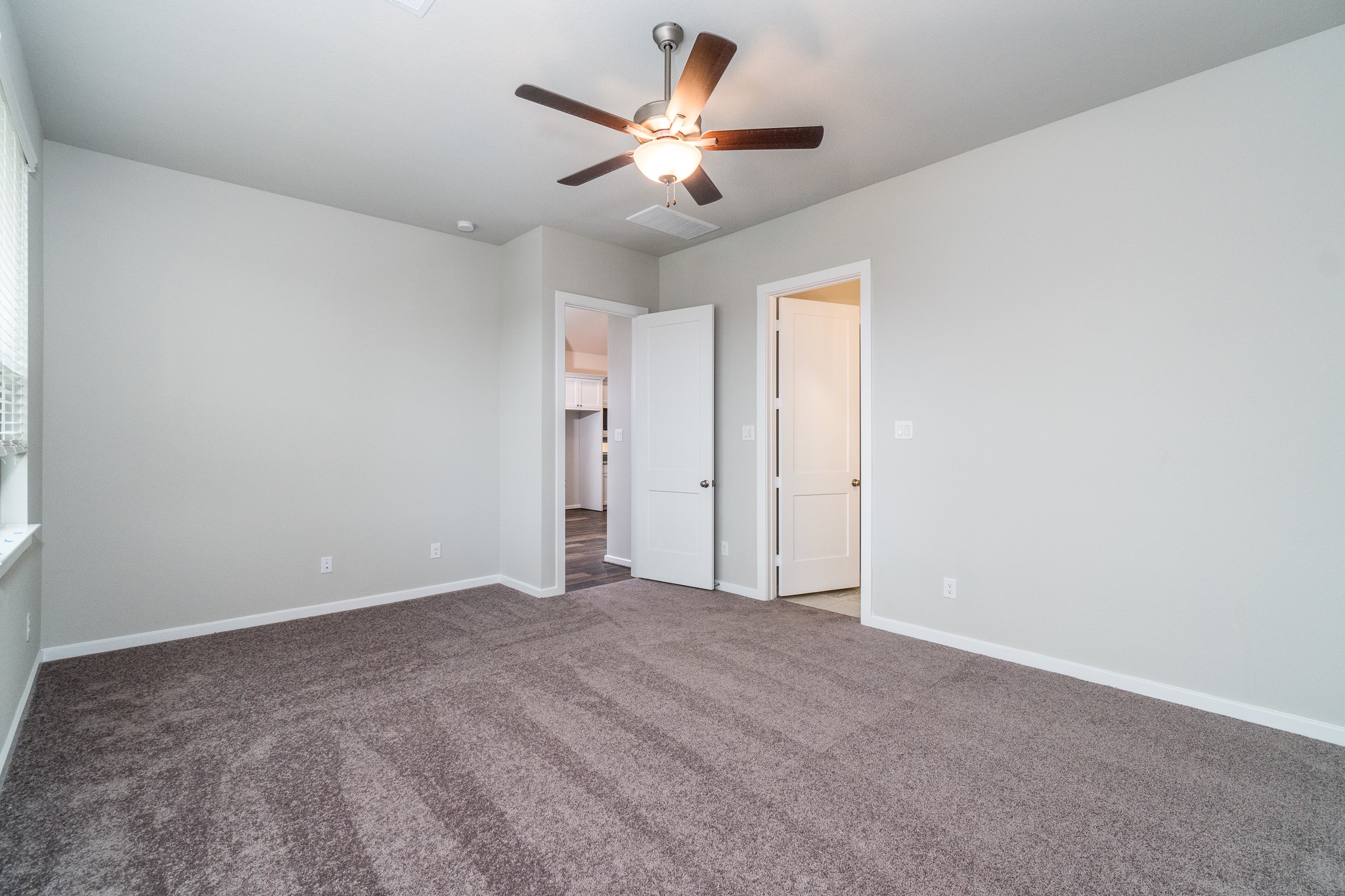 27054 Golden Knoll Drive Property Photo 11