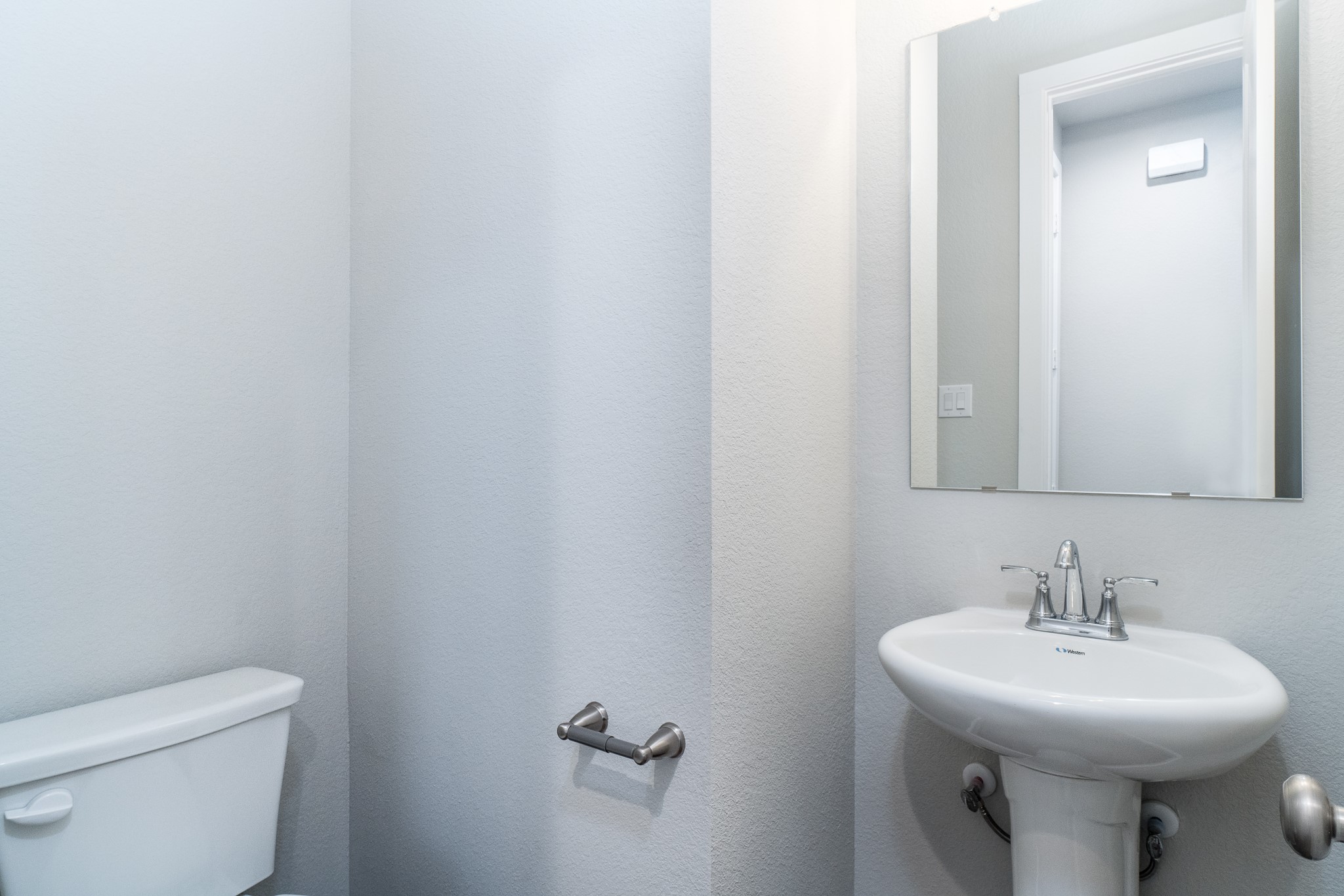 27054 Golden Knoll Drive Property Photo 13