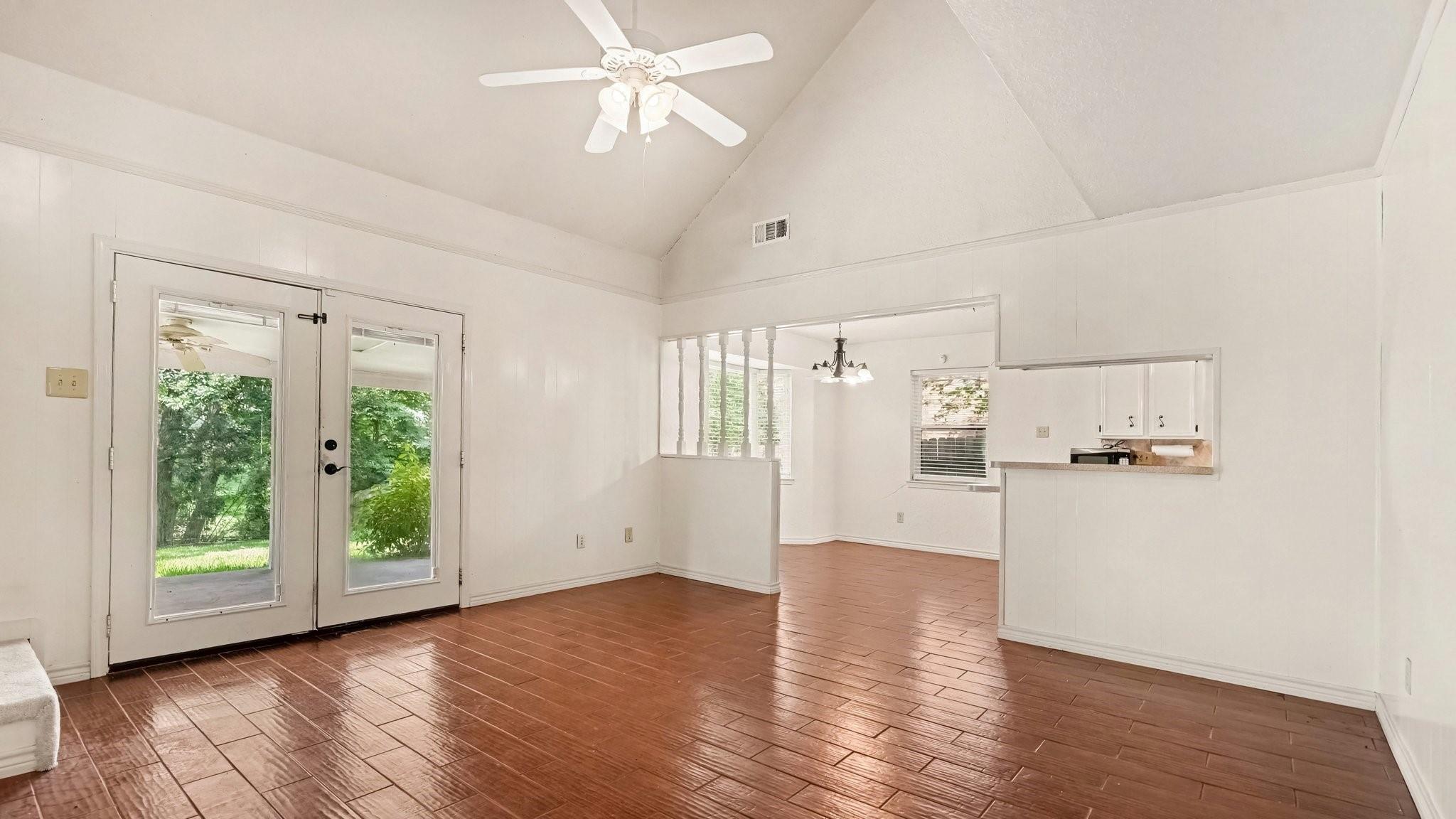 3306 Tompkins Drive, Baytown Tx 77521 Property Photo 8