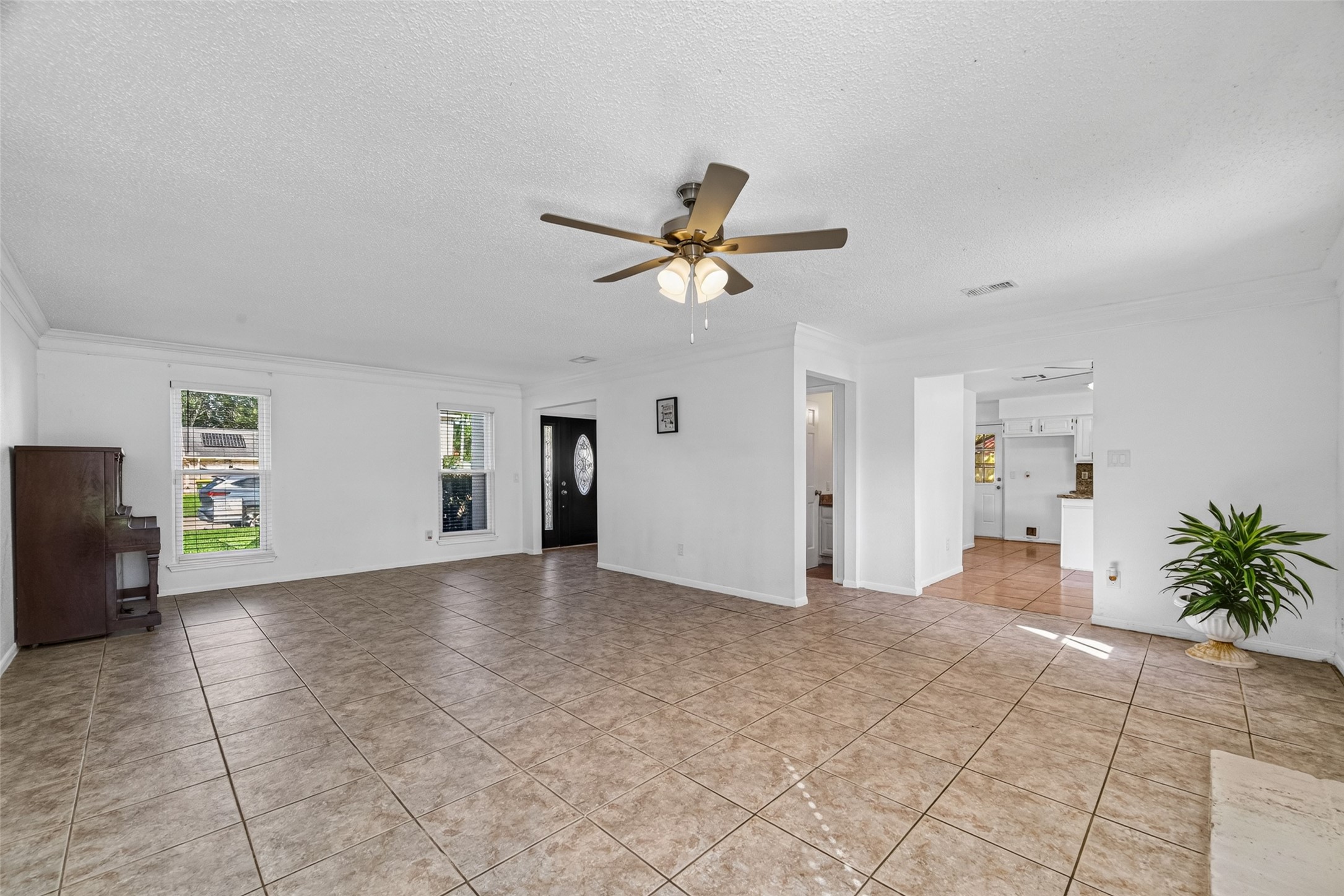 2328 Colleen Drive Property Photo 8