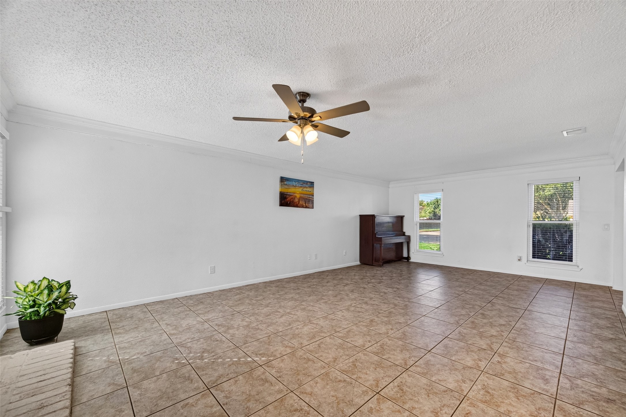 2328 Colleen Drive Property Photo 9