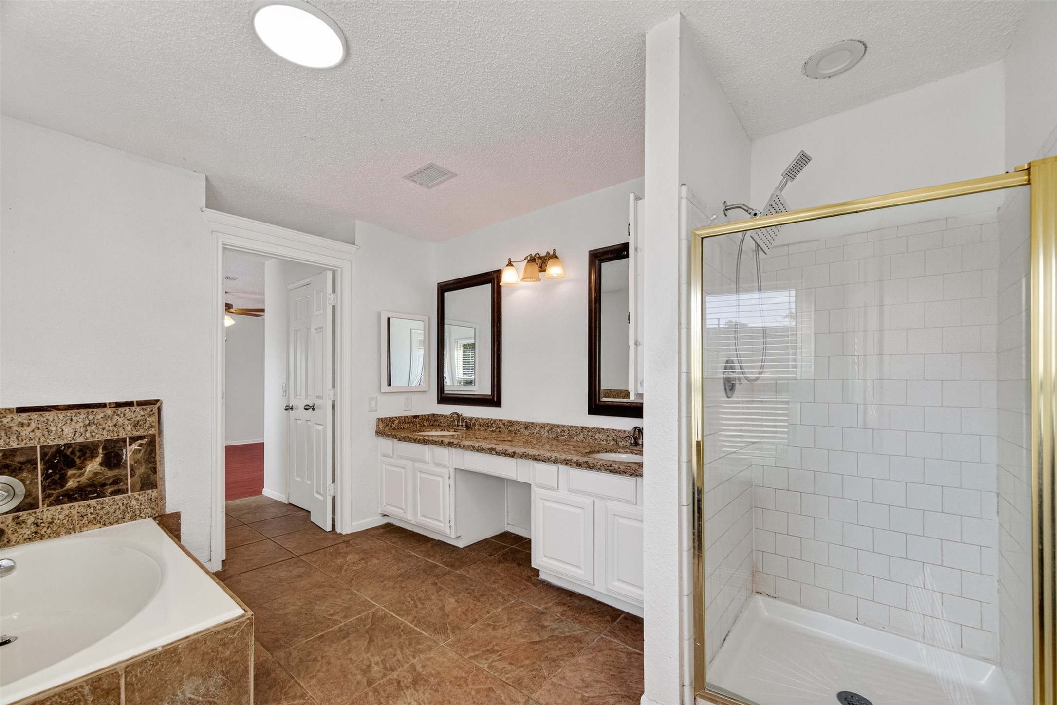 2328 Colleen Drive Property Photo 27