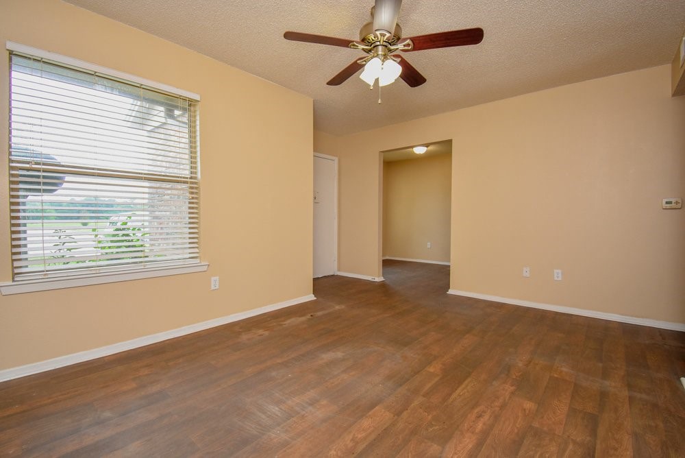 1220 Heritage Dr Property Photo 6