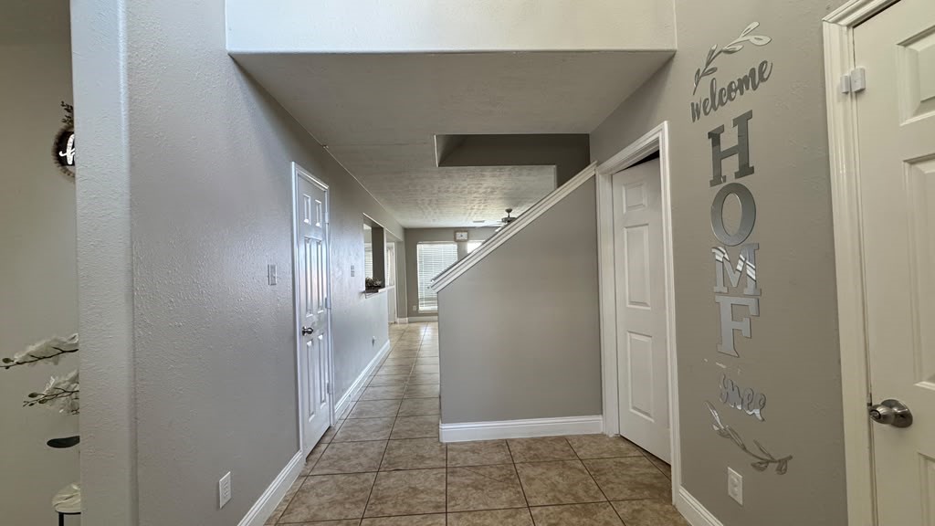 16910 Great Oaks Glen Drive Property Photo 3
