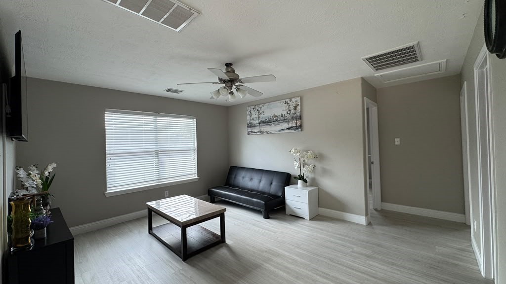 16910 Great Oaks Glen Drive Property Photo 10