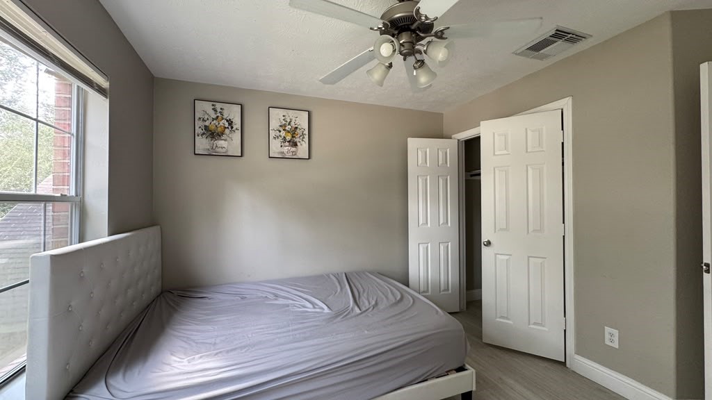 16910 Great Oaks Glen Drive Property Photo 19