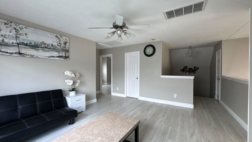 16910 Great Oaks Glen Drive Property Photo 20