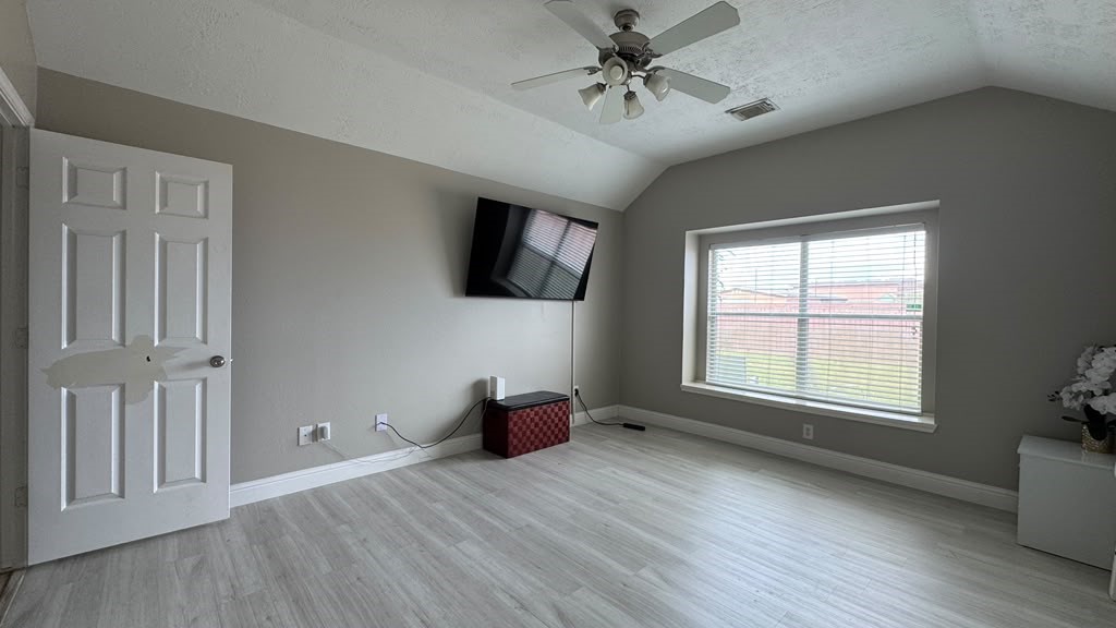 16910 Great Oaks Glen Drive Property Photo 23