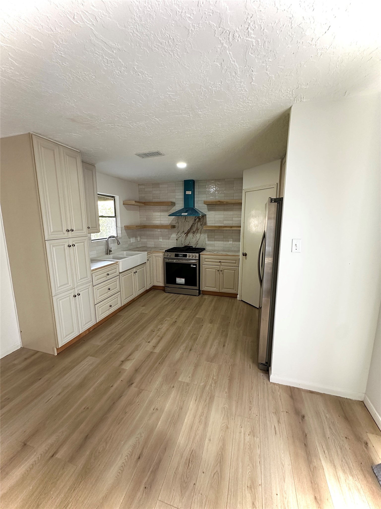 1750 Hilton Head Drive Property Photo 11