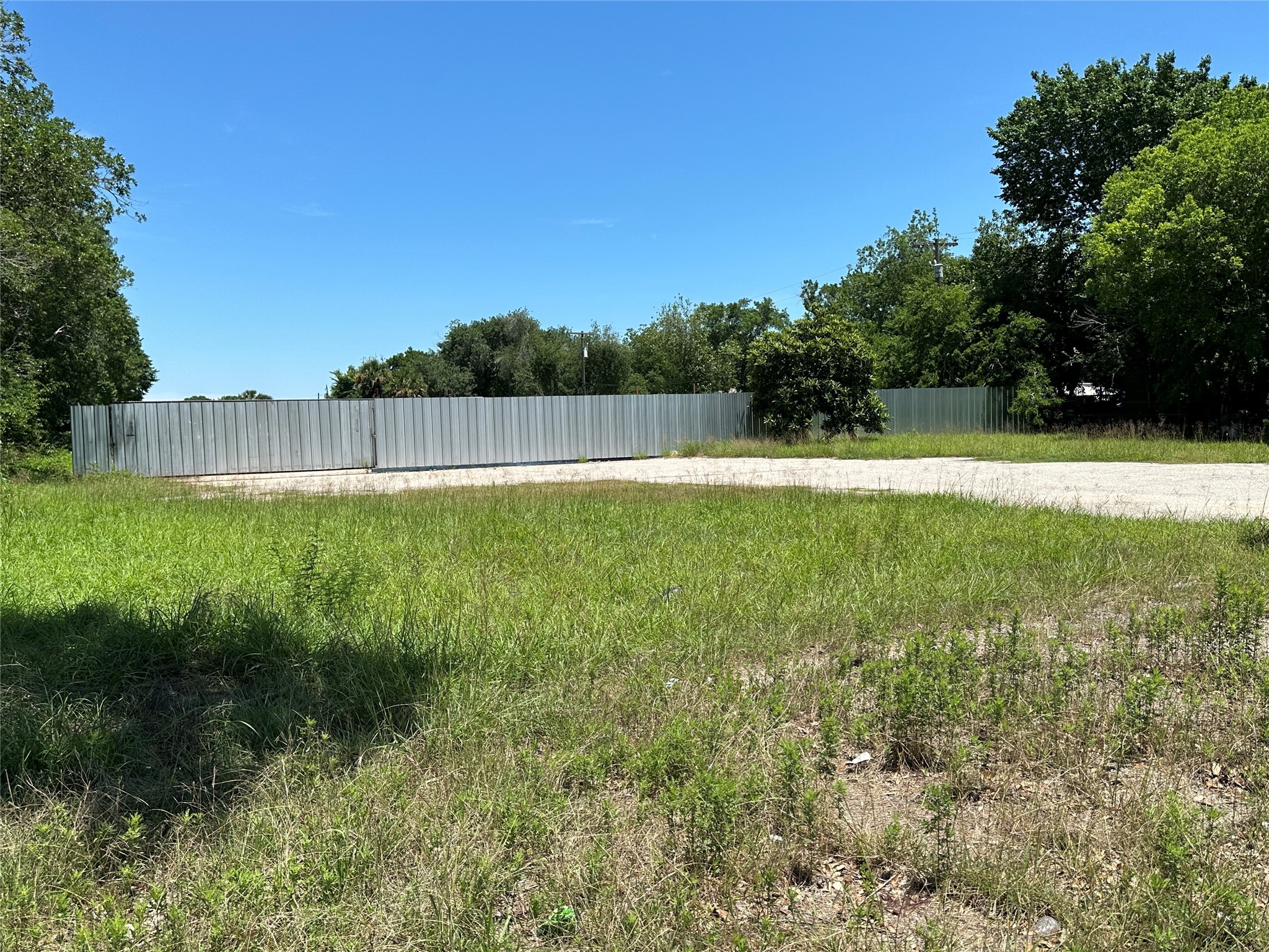 628 Highway 3 S Property Photo 2