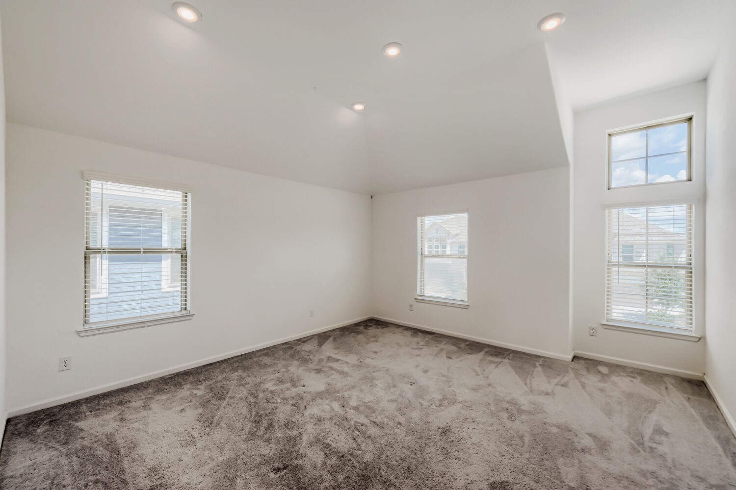 4146 Balboa Drive Property Photo 11