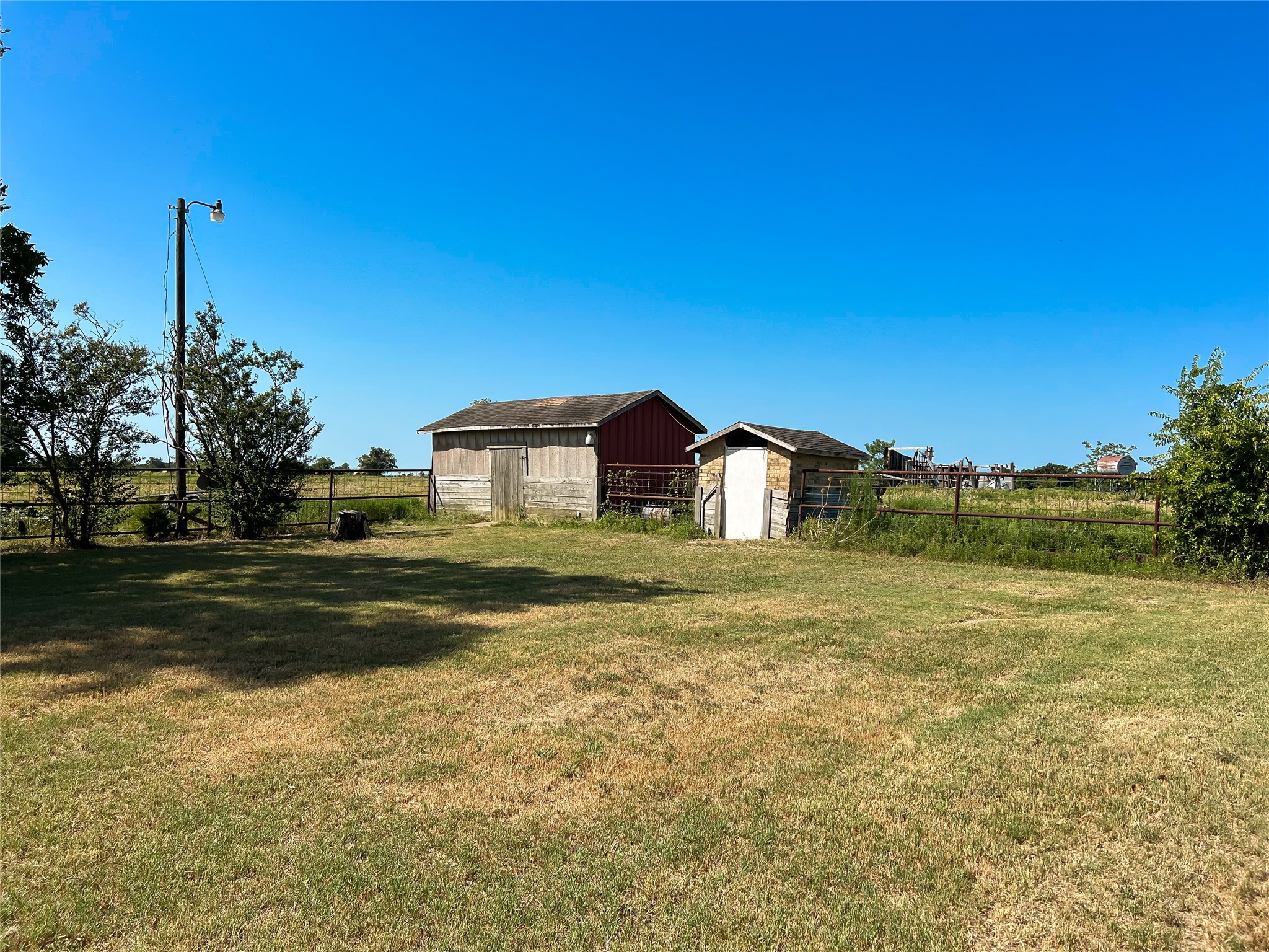 496 Fm-1512 Property Photo 9