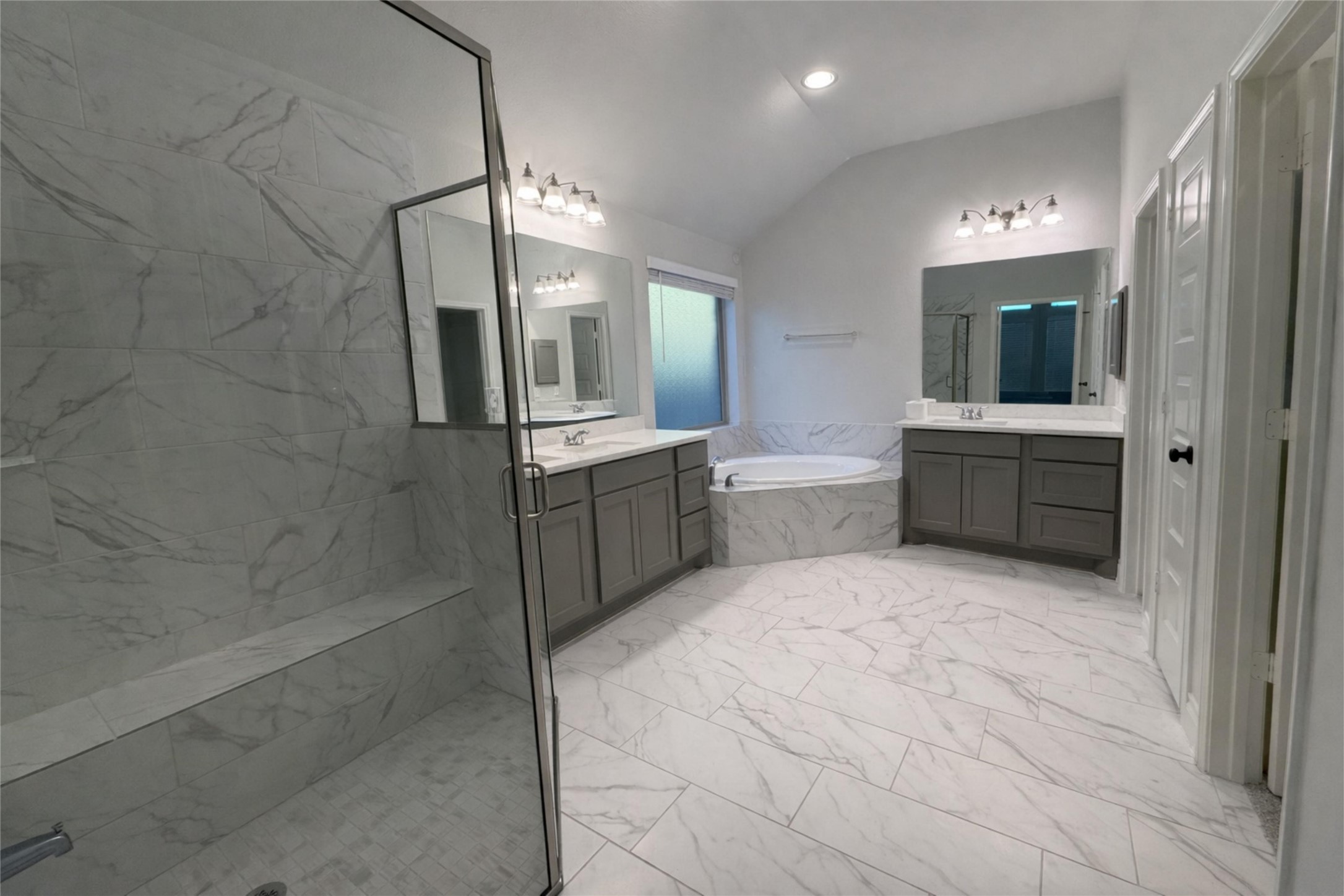 12807 Spiegel Street Property Photo 11
