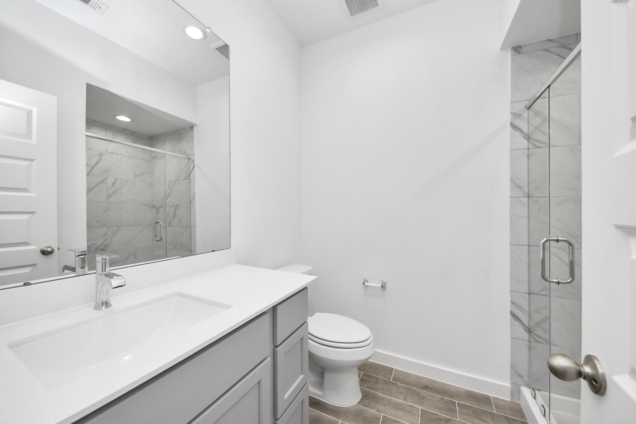 24514 Broad Park Ct Property Photo 8