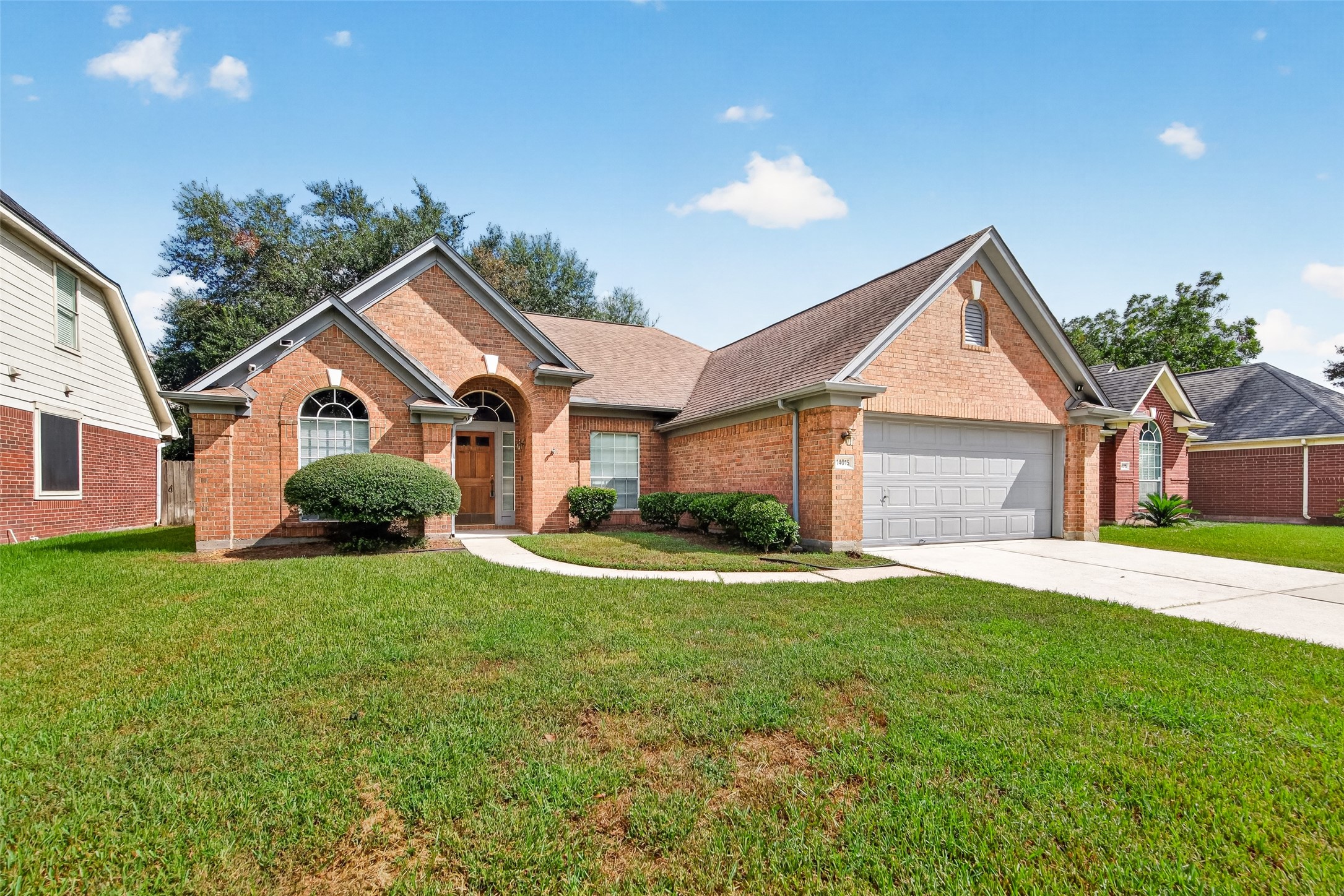 14015 Long Shadow Drive Property Photo 2