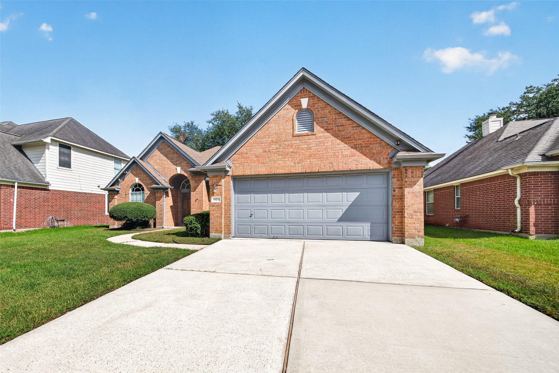 14015 Long Shadow Drive Property Photo 4