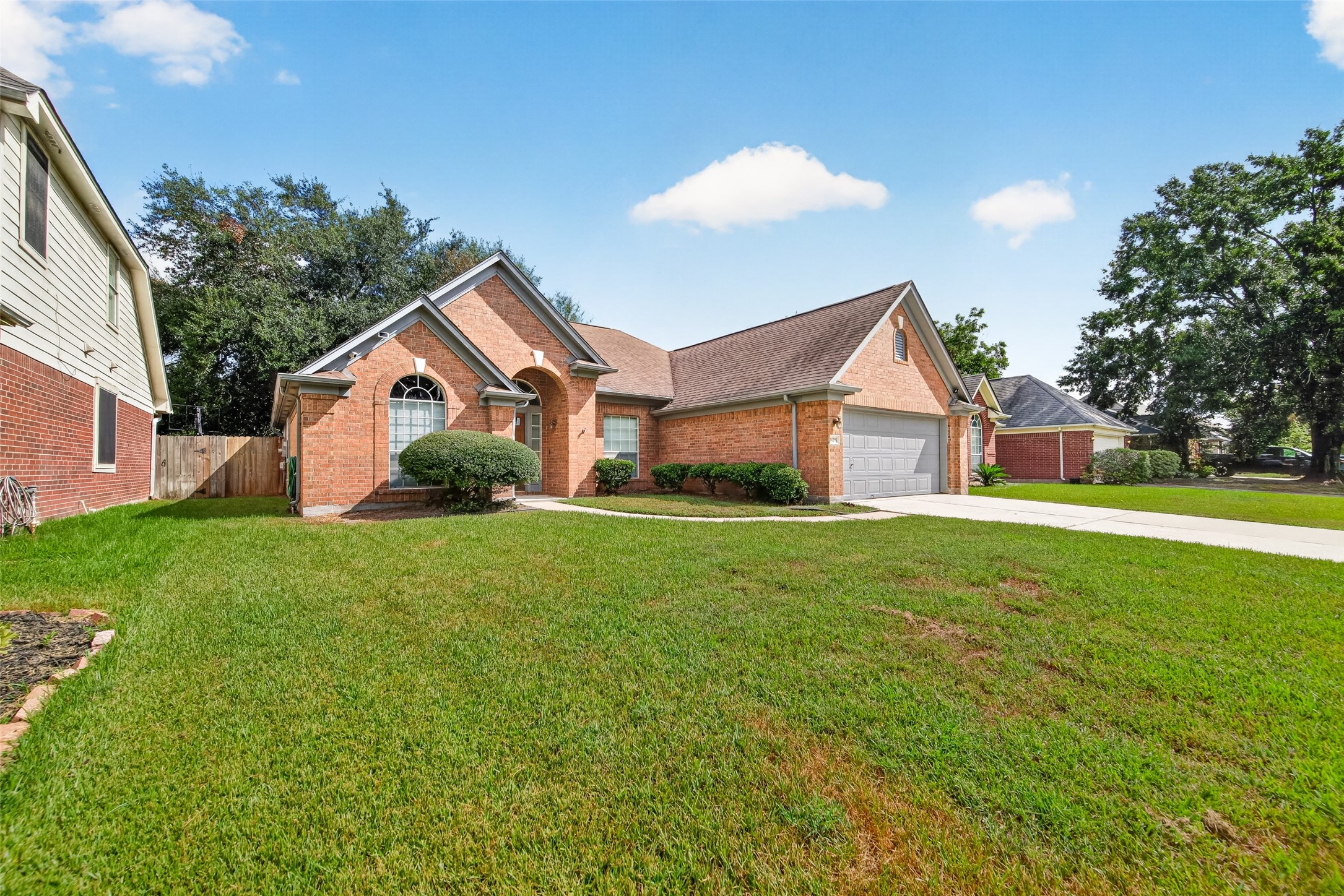 14015 Long Shadow Drive Property Photo 5