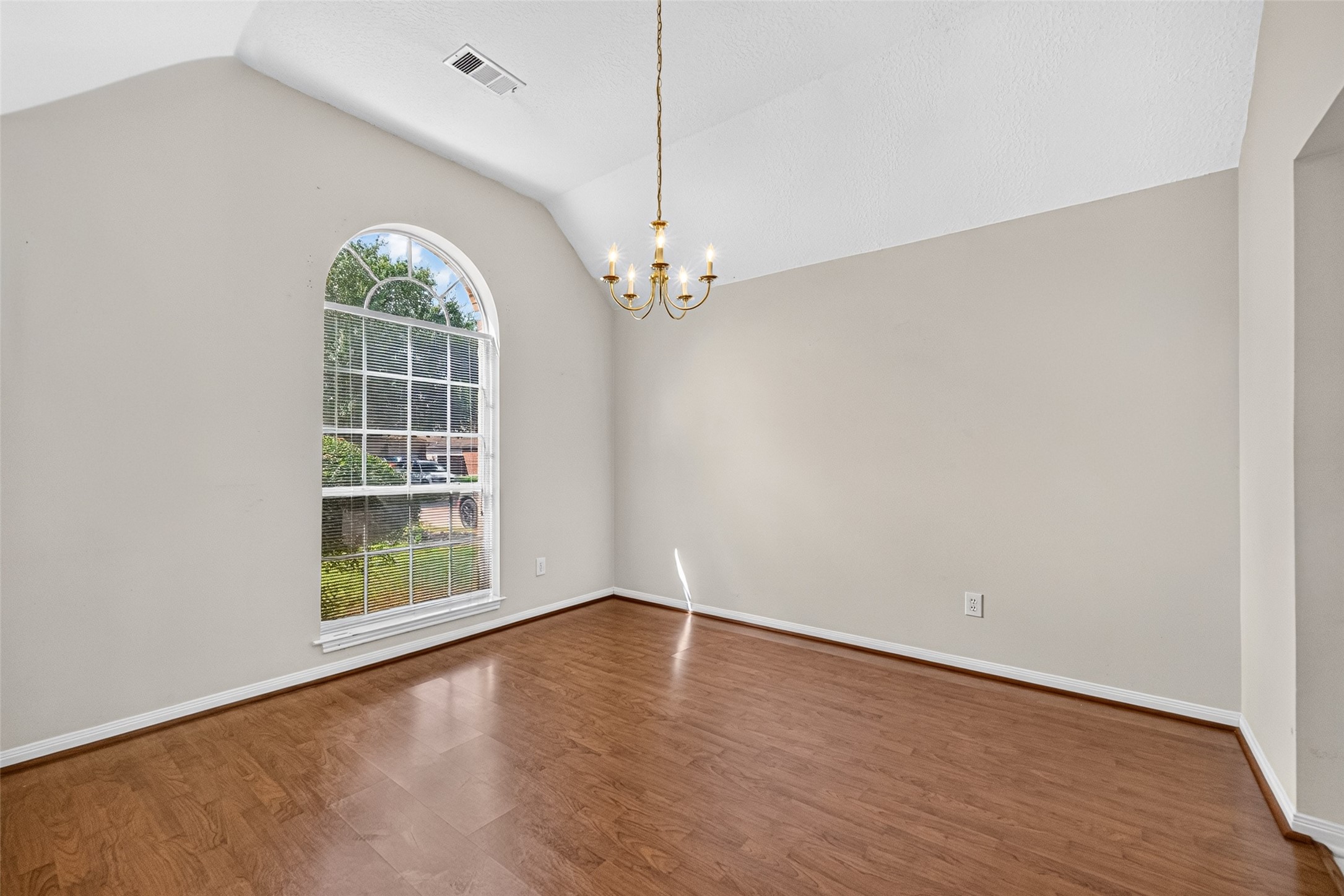 14015 Long Shadow Drive Property Photo 11