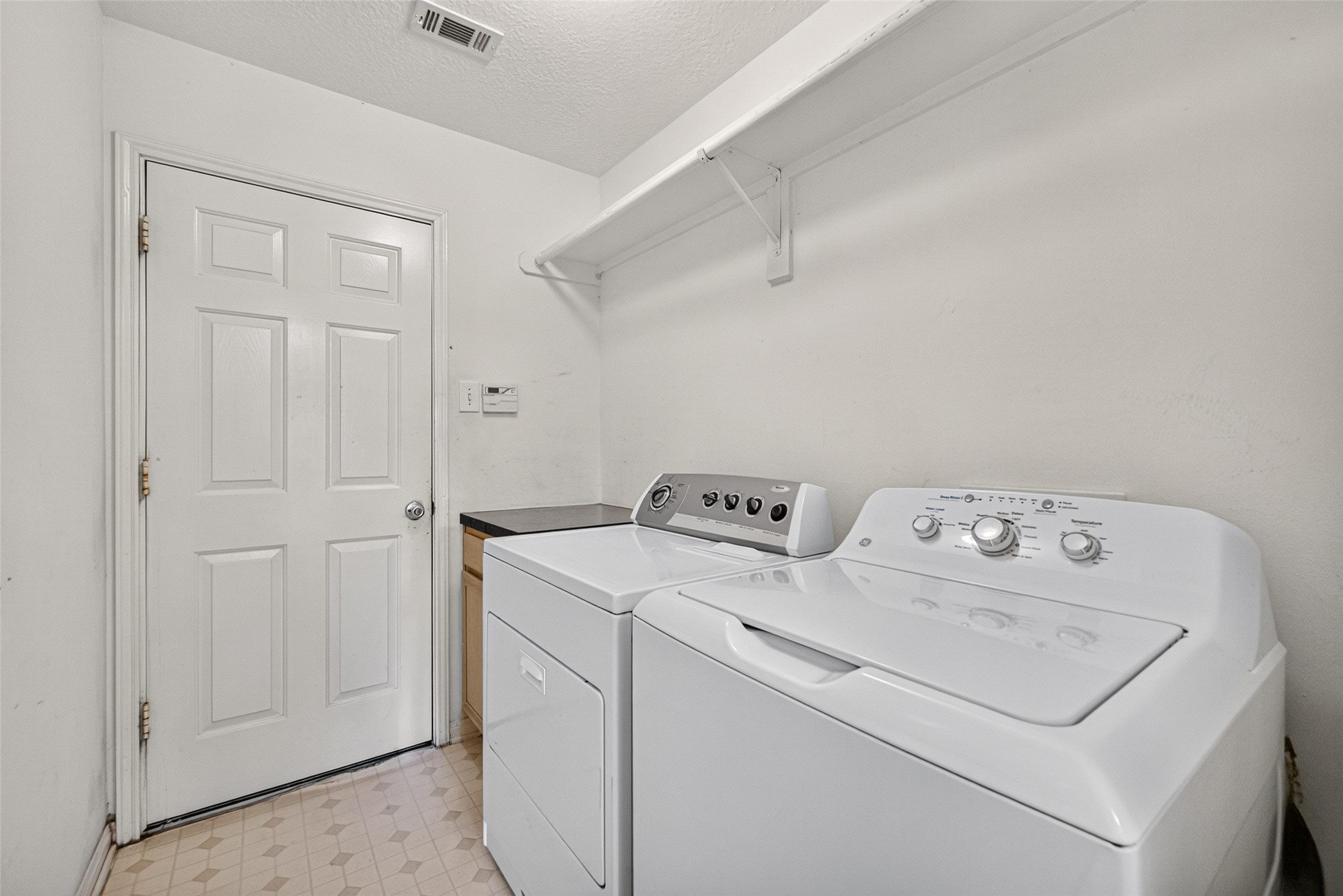 14015 Long Shadow Drive Property Photo 27