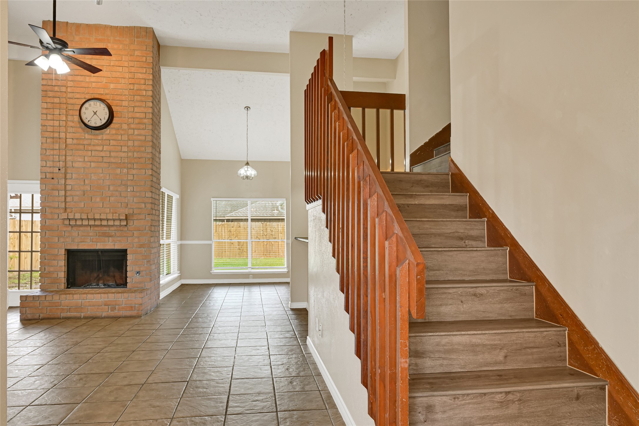 12322 Meadow Ridge Drive Property Photo 4