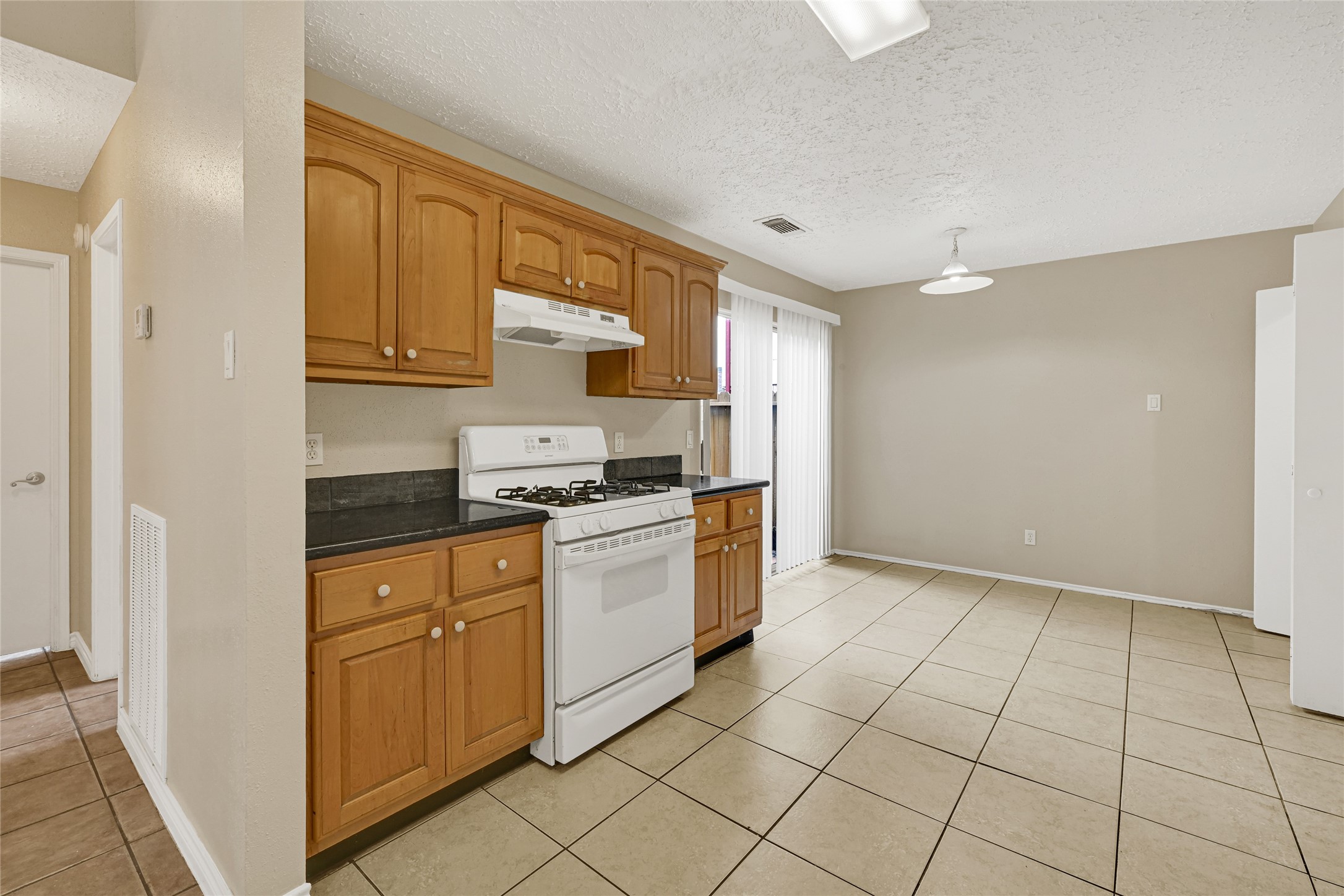 12322 Meadow Ridge Drive Property Photo 10
