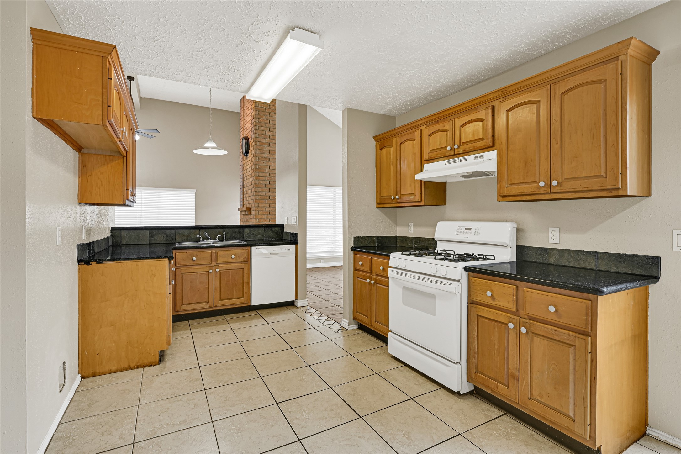 12322 Meadow Ridge Drive Property Photo 12