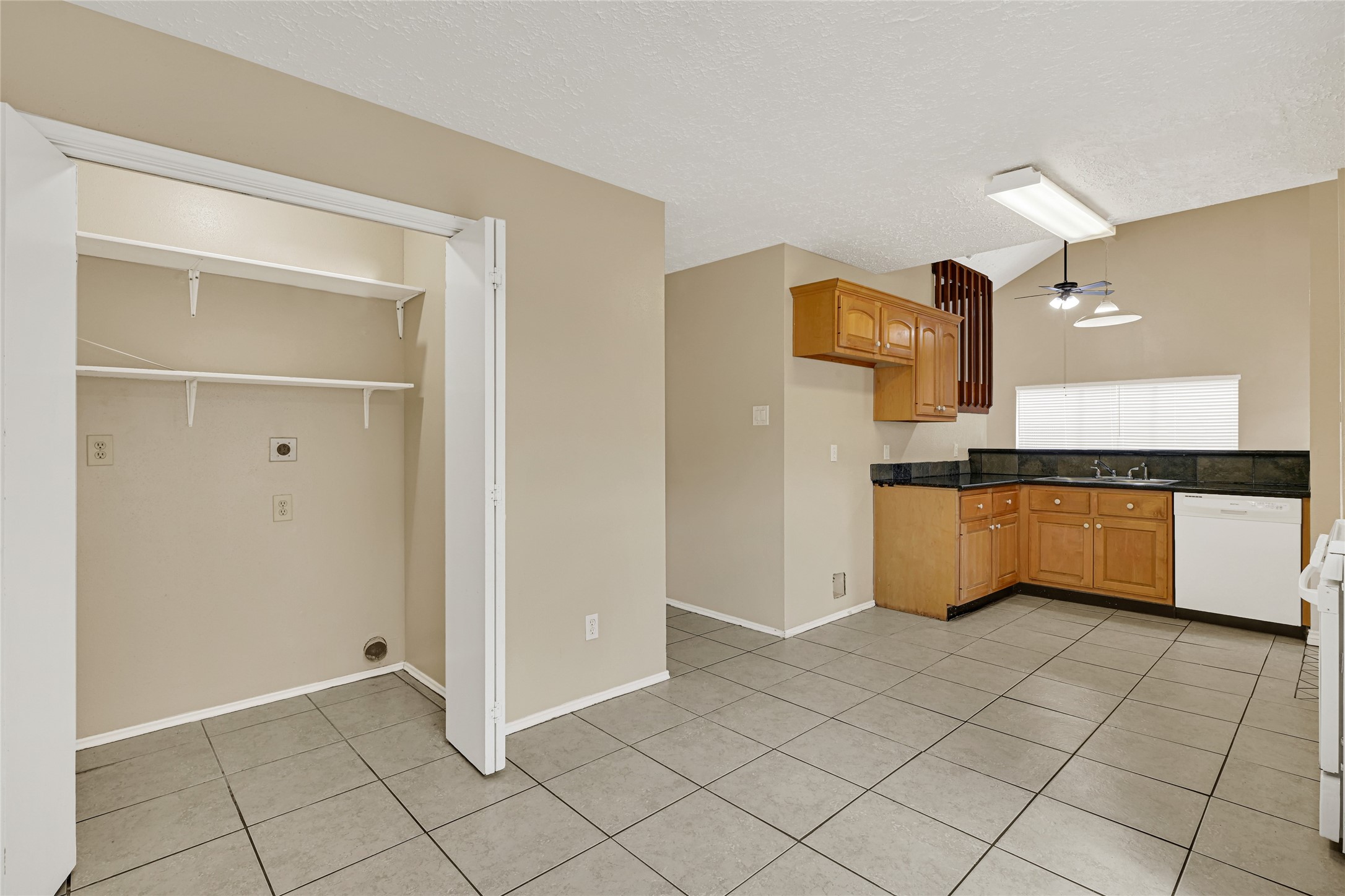 12322 Meadow Ridge Drive Property Photo 14