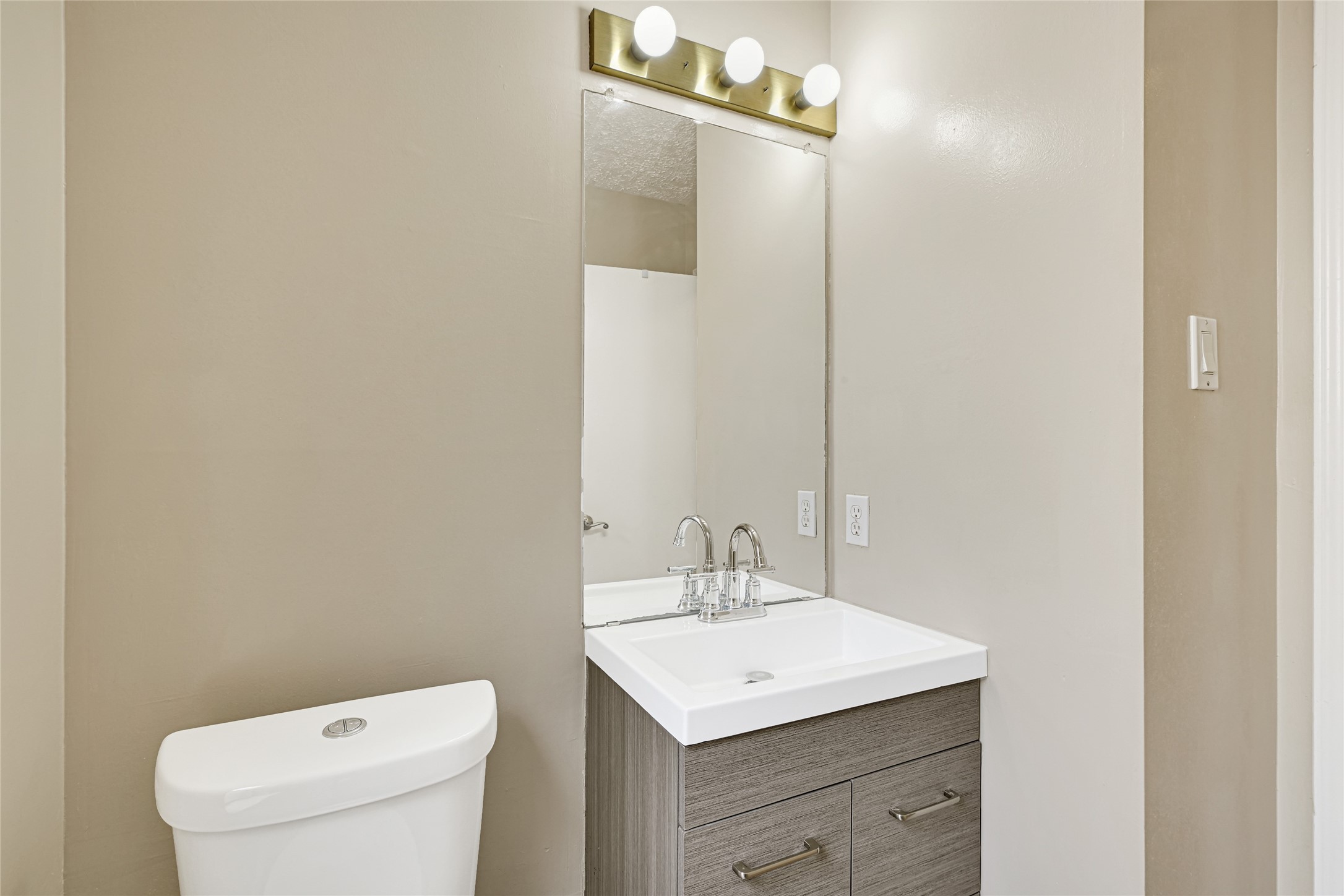 12322 Meadow Ridge Drive Property Photo 16