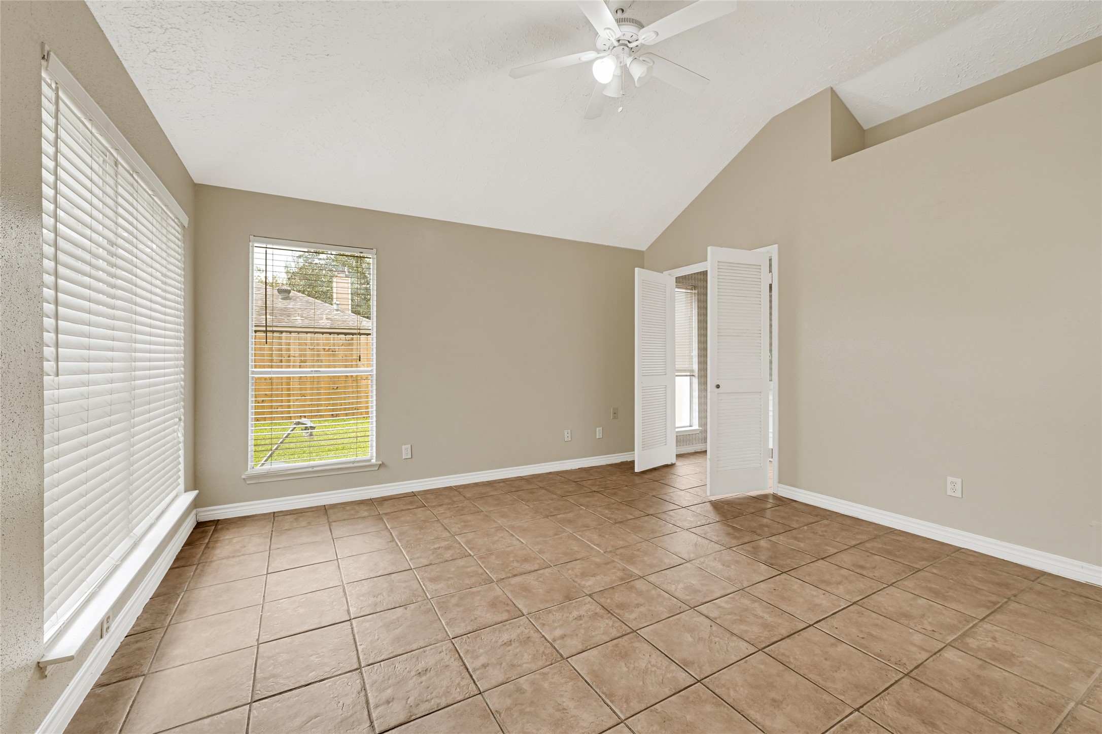 12322 Meadow Ridge Drive Property Photo 17