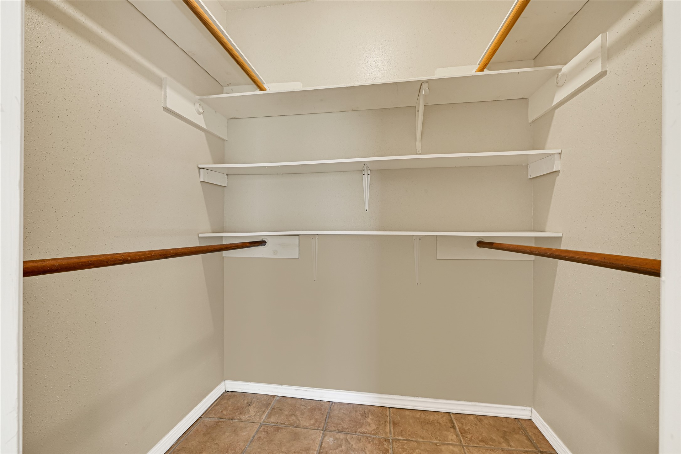 12322 Meadow Ridge Drive Property Photo 21