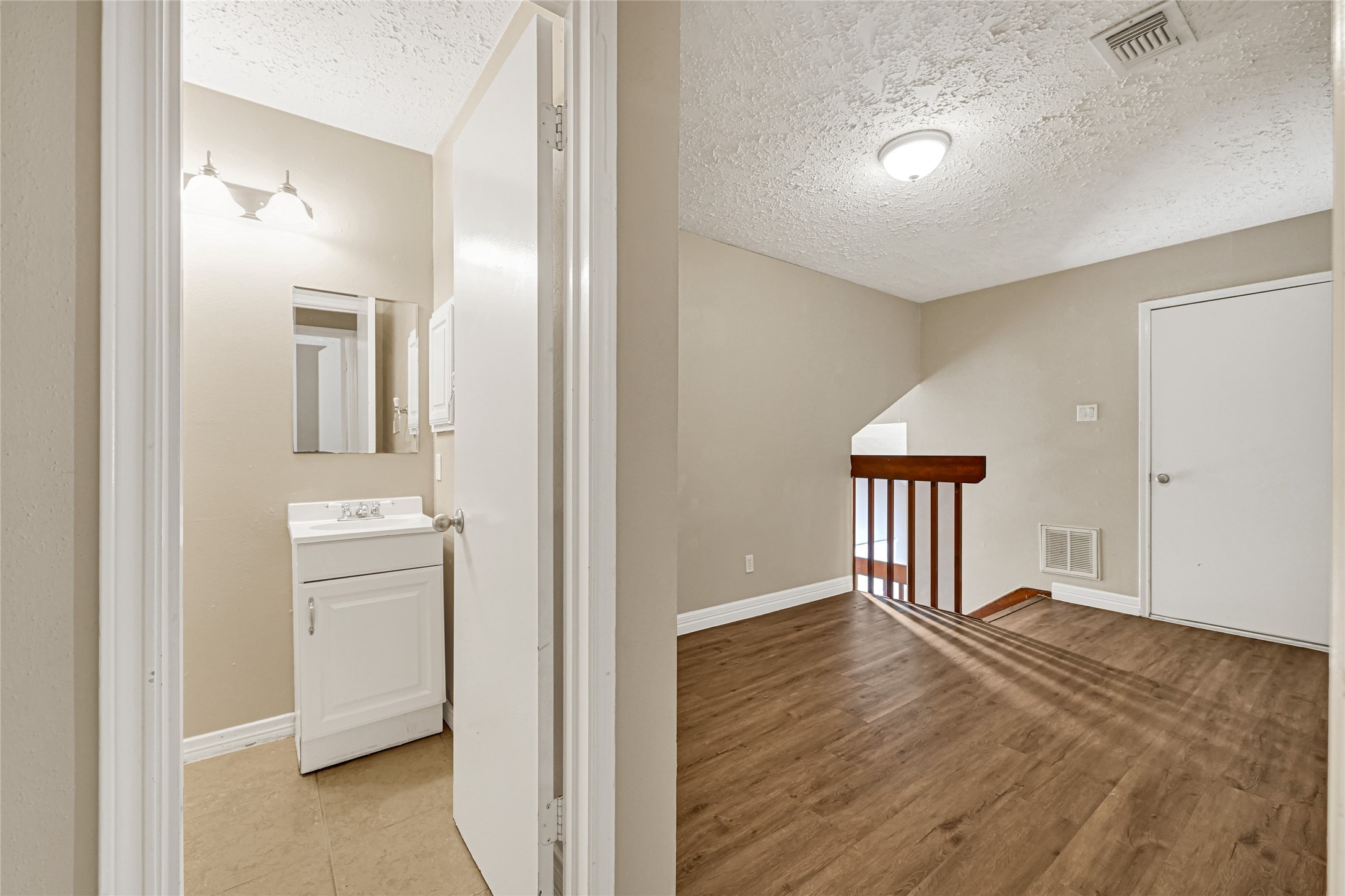 12322 Meadow Ridge Drive Property Photo 24