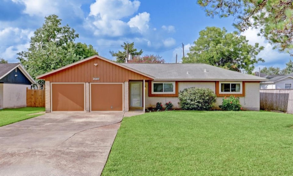 12735 7th Street Property Photo