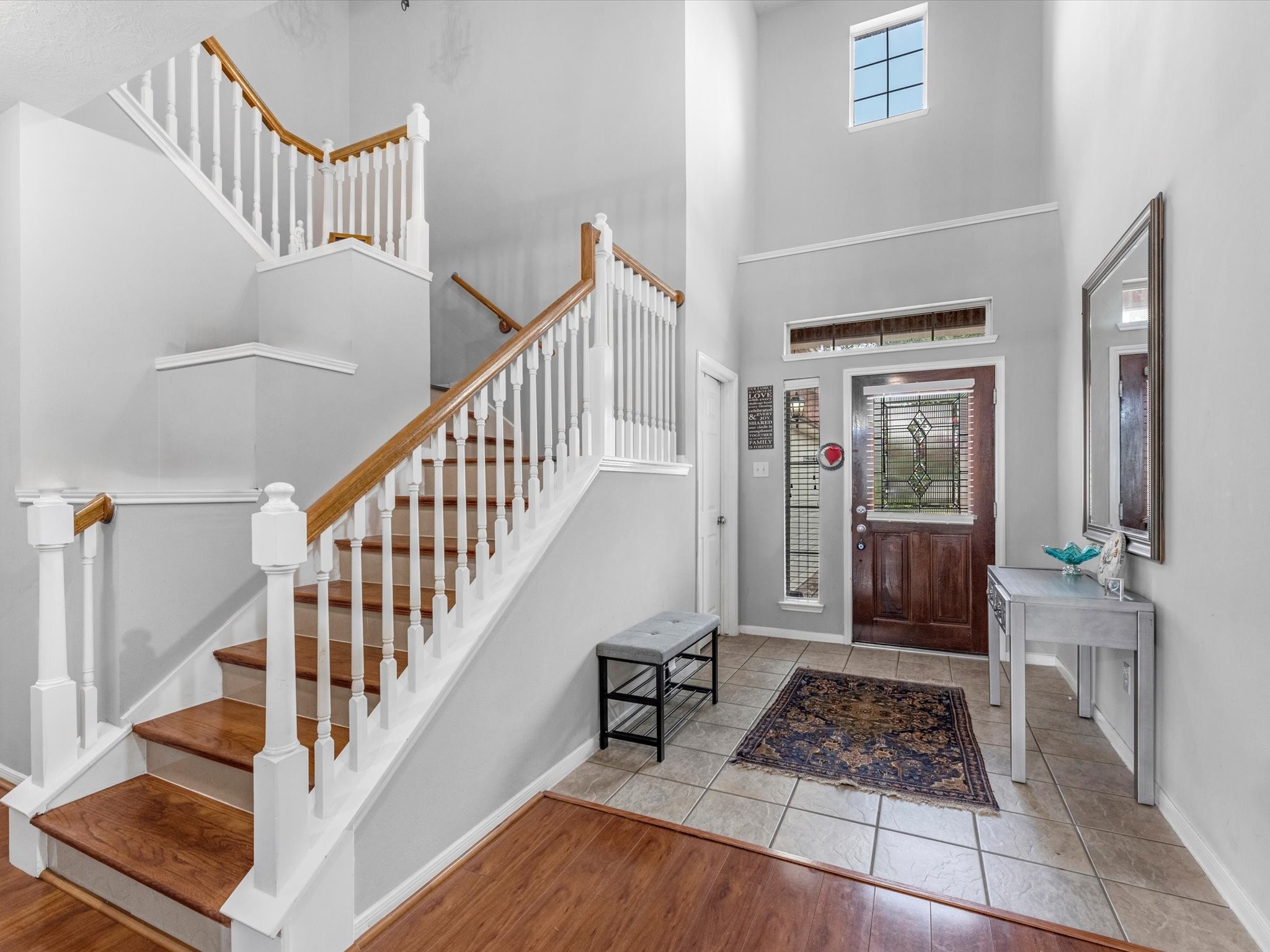 2507 Stonebury Lane Property Photo 3