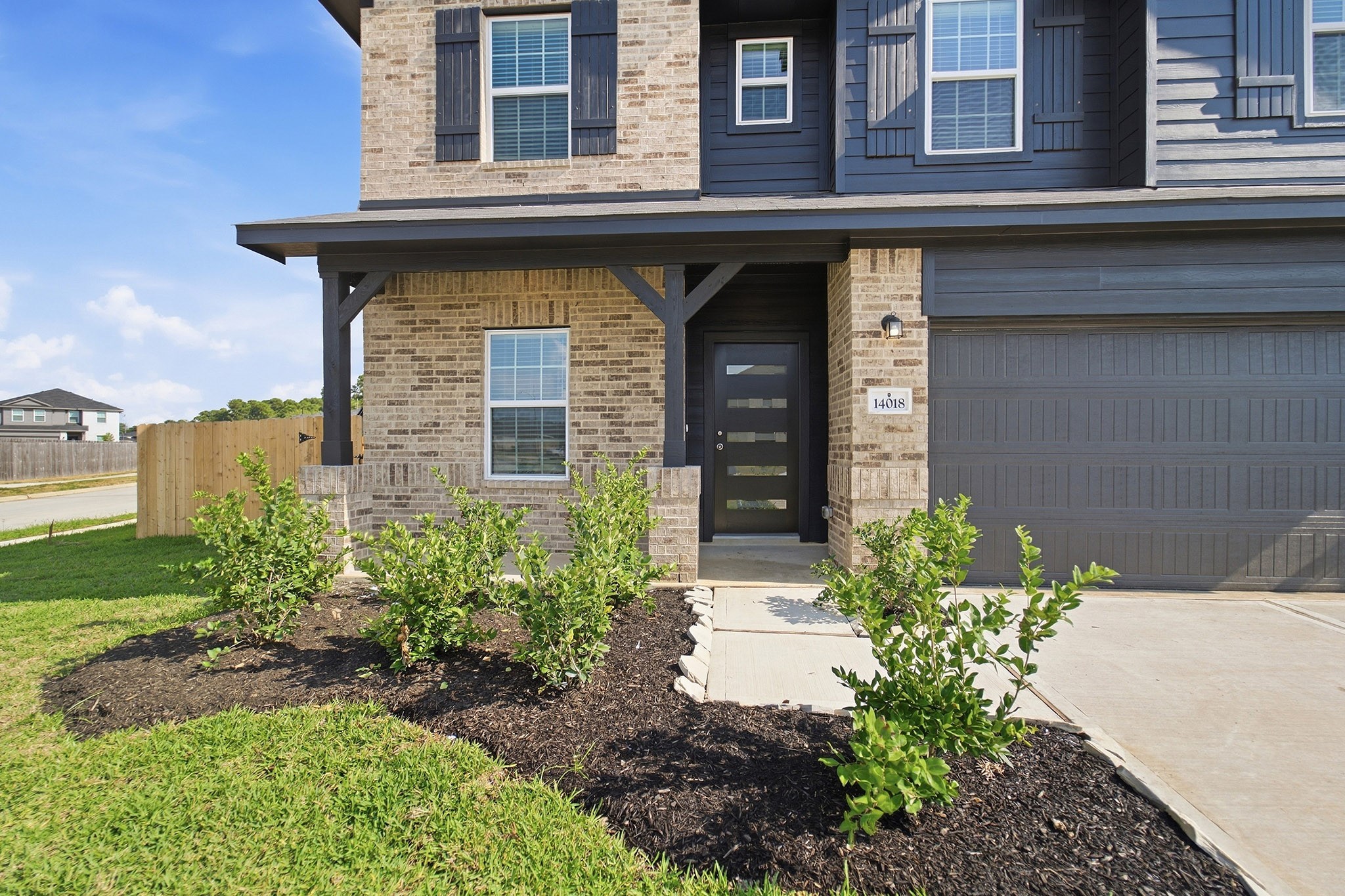 14018 Darley Oak Court Property Photo 4