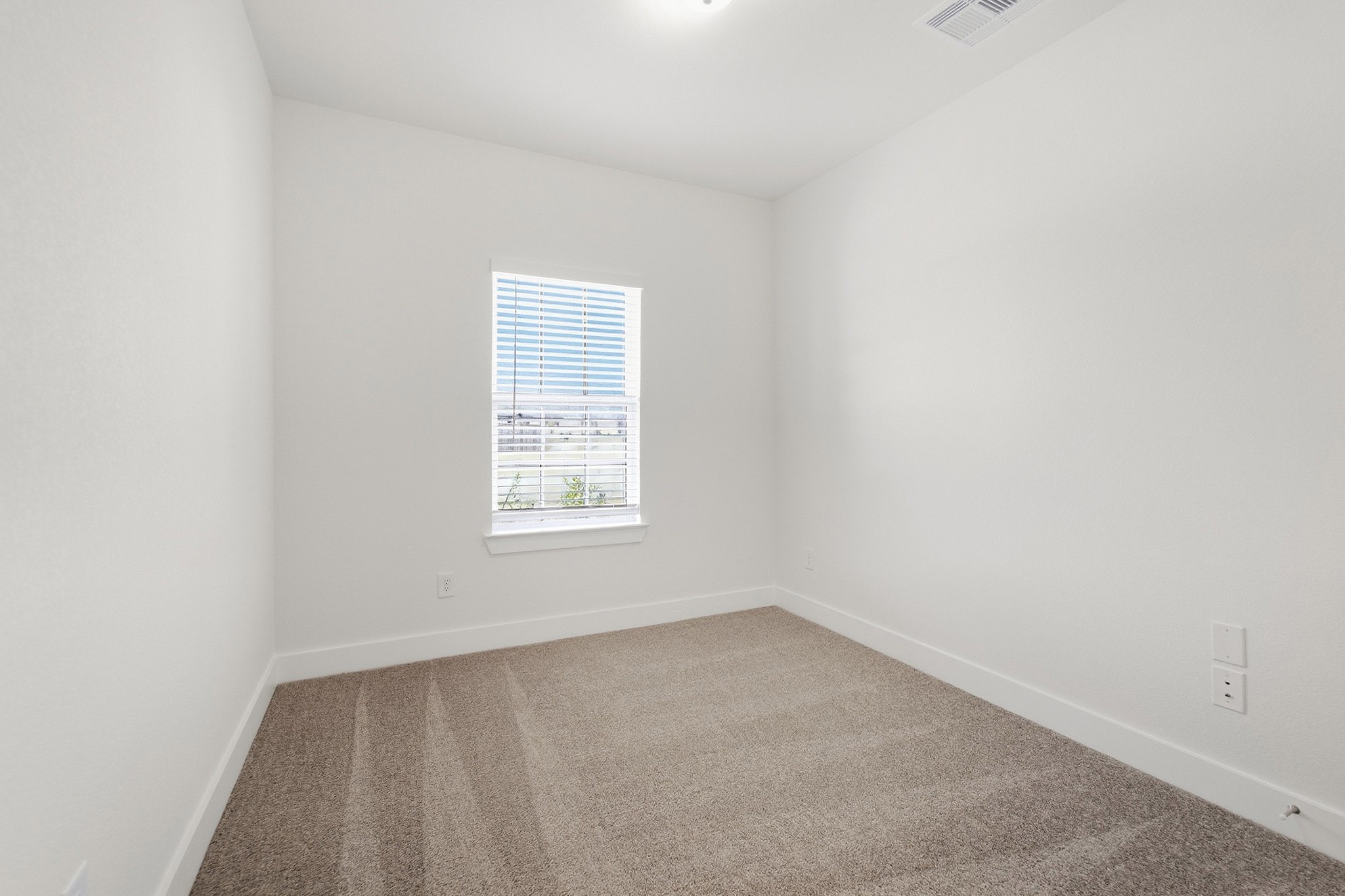 14018 Darley Oak Court Property Photo 6