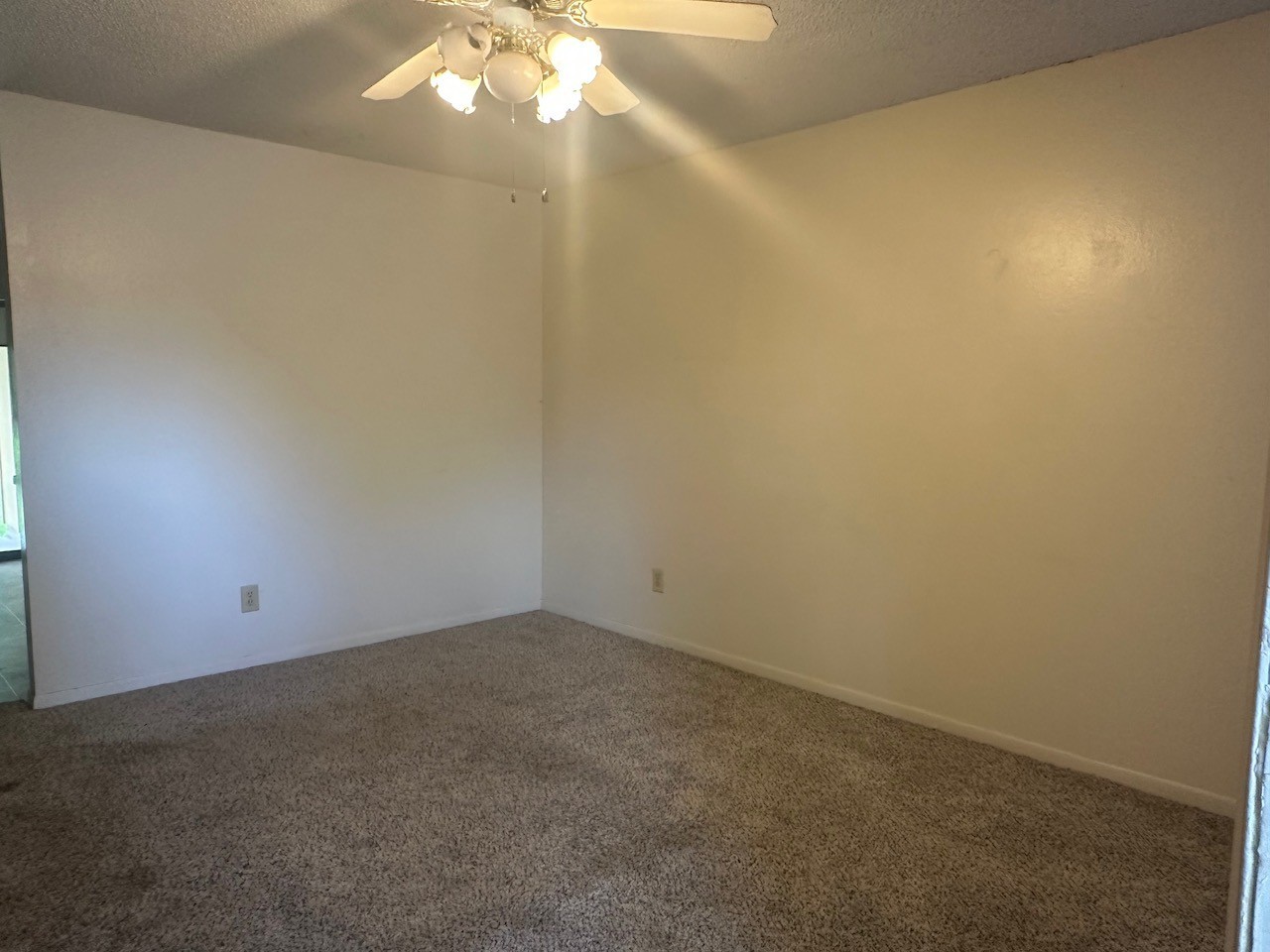 101 Willenberg Road 9 Property Photo 6