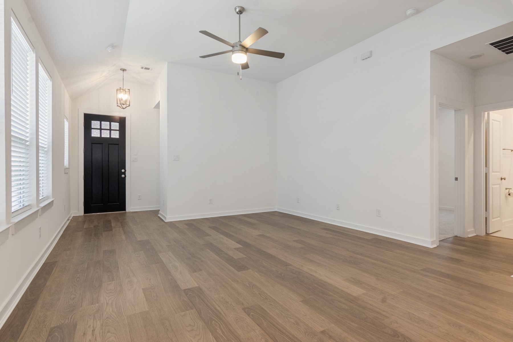 11223 Common Hackberry Street Property Photo 6