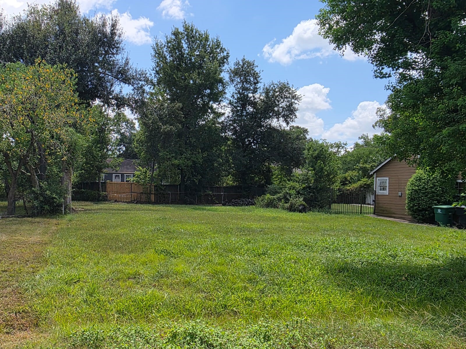 6825 Beachwood Street Property Photo 6