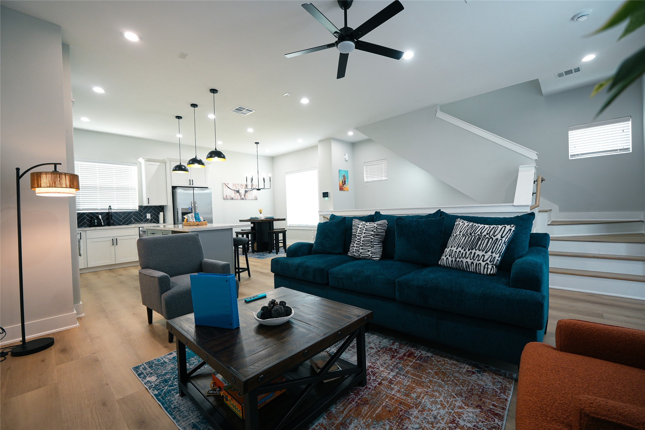 1614 Euel Street Property Photo 6
