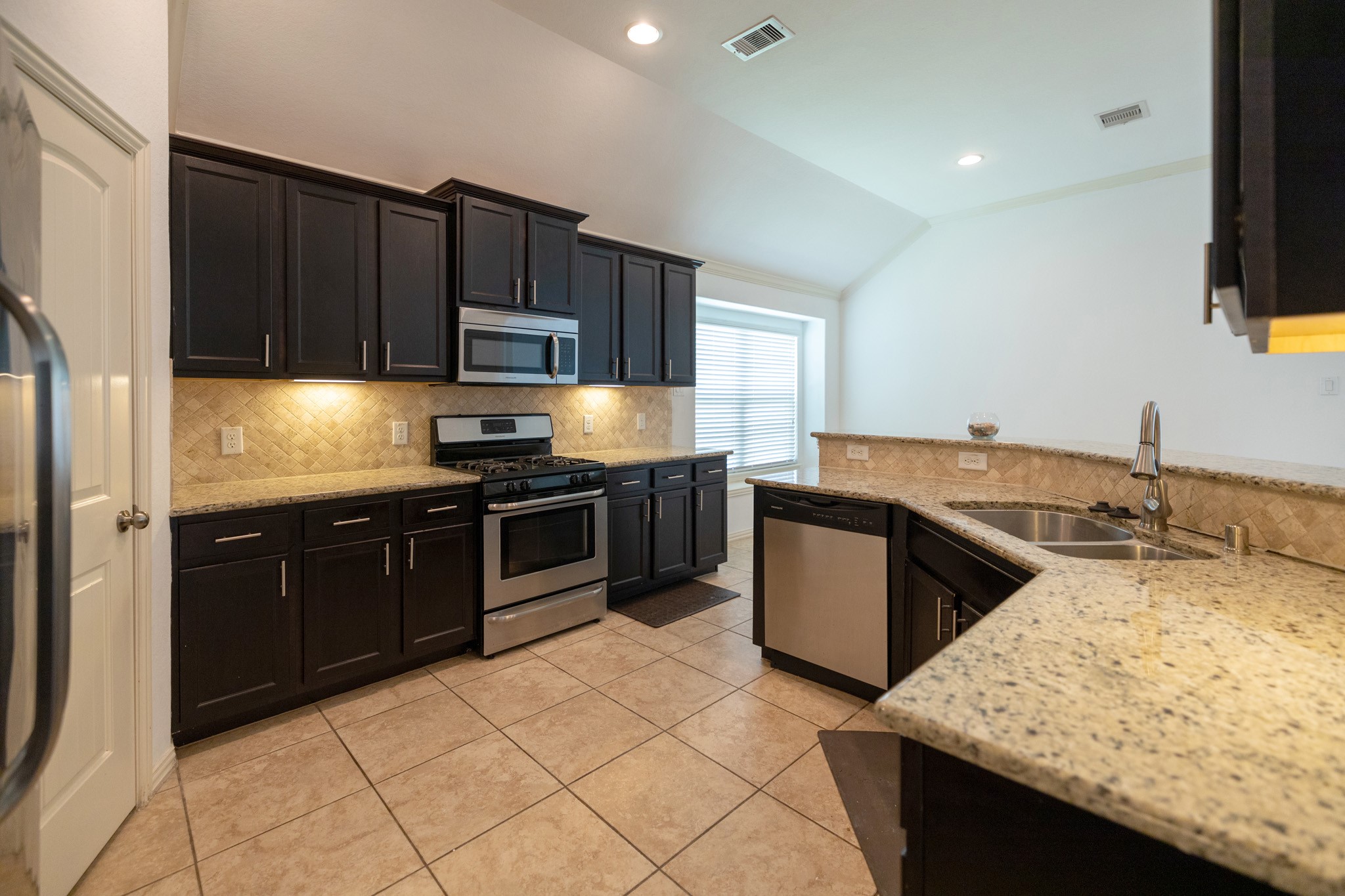 1822 Olive Pine Drive Property Photo 10