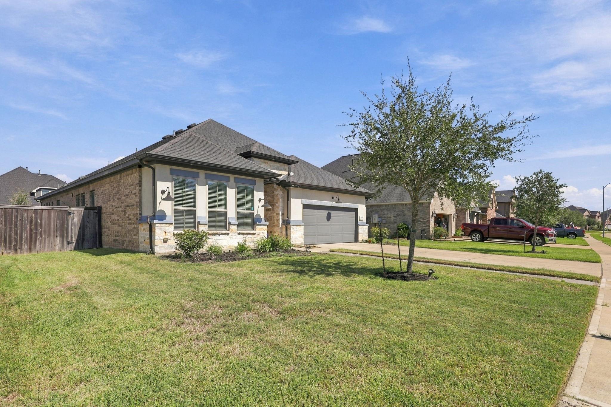 1607 Pepper Grove Lane, Katy Tx 77494 Property Photo 3